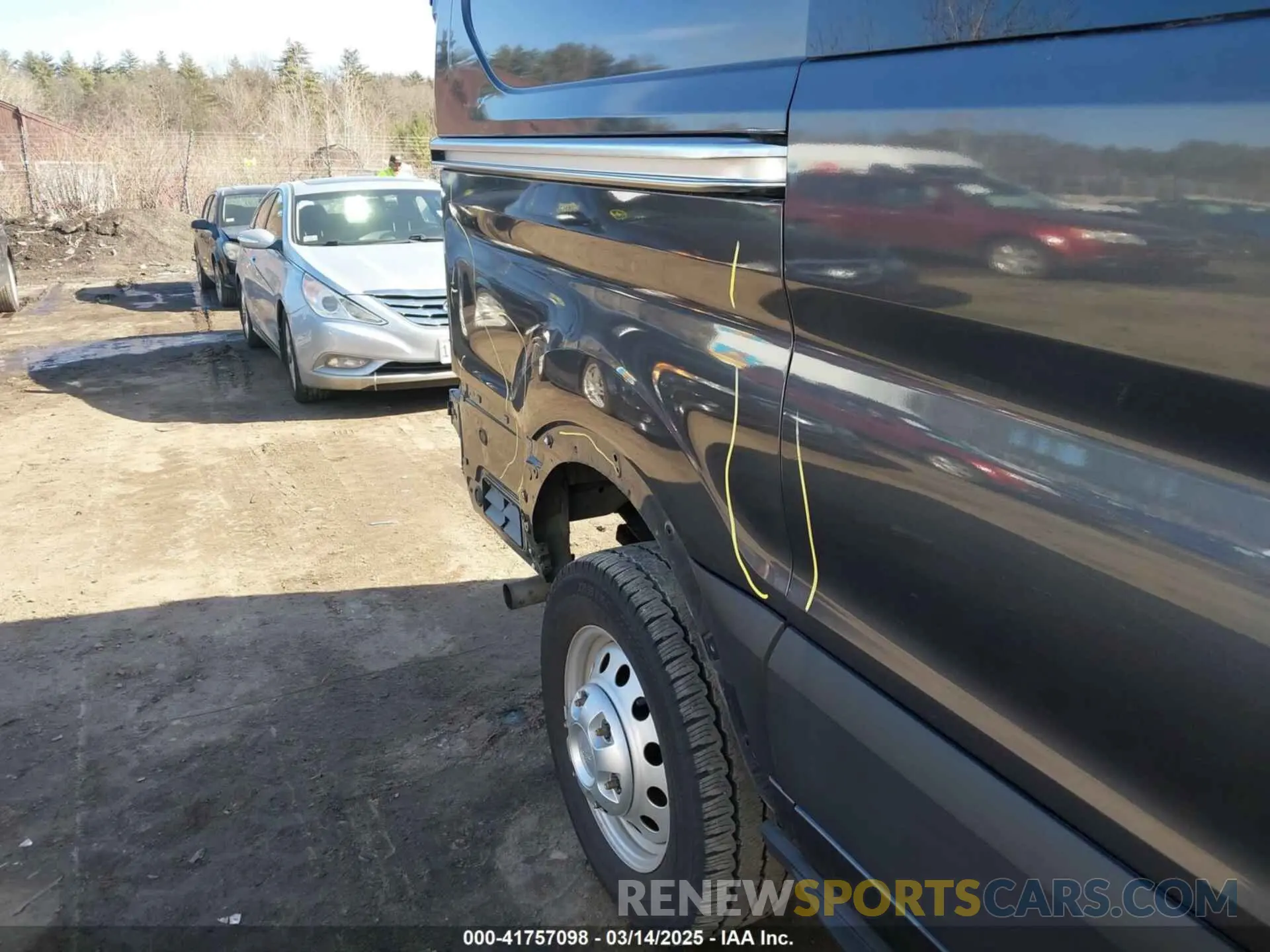 6 Photograph of a damaged car 1FTYE2Y89LKA70454 FORD TRANSIT-150 2020