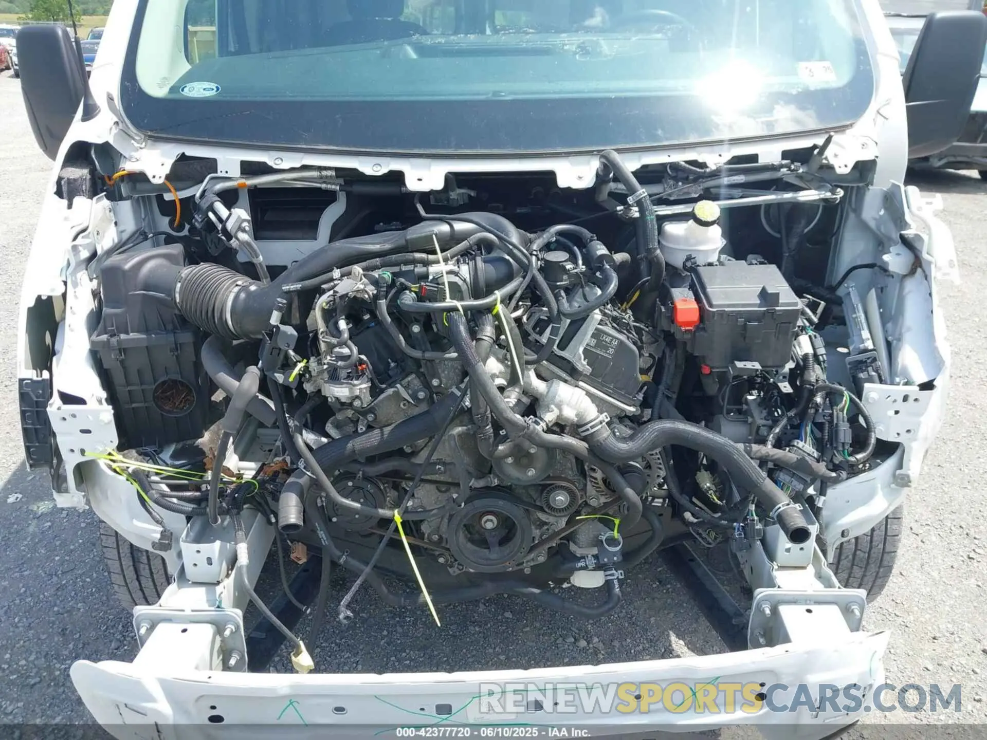 10 Photograph of a damaged car 1FTYE1Y82MKA02296 FORD TRANSIT-150 2021