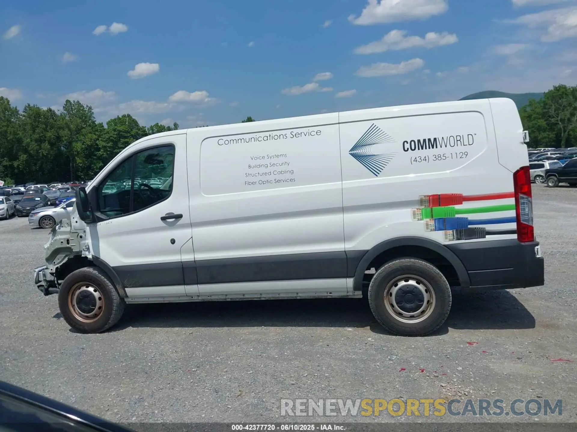 14 Photograph of a damaged car 1FTYE1Y82MKA02296 FORD TRANSIT-150 2021
