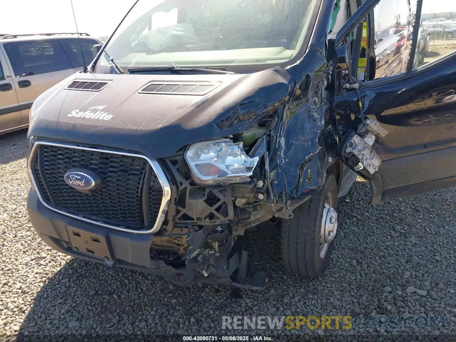 6 Photograph of a damaged car 1FTYE2Y82NKA36083 FORD TRANSIT-150 2022
