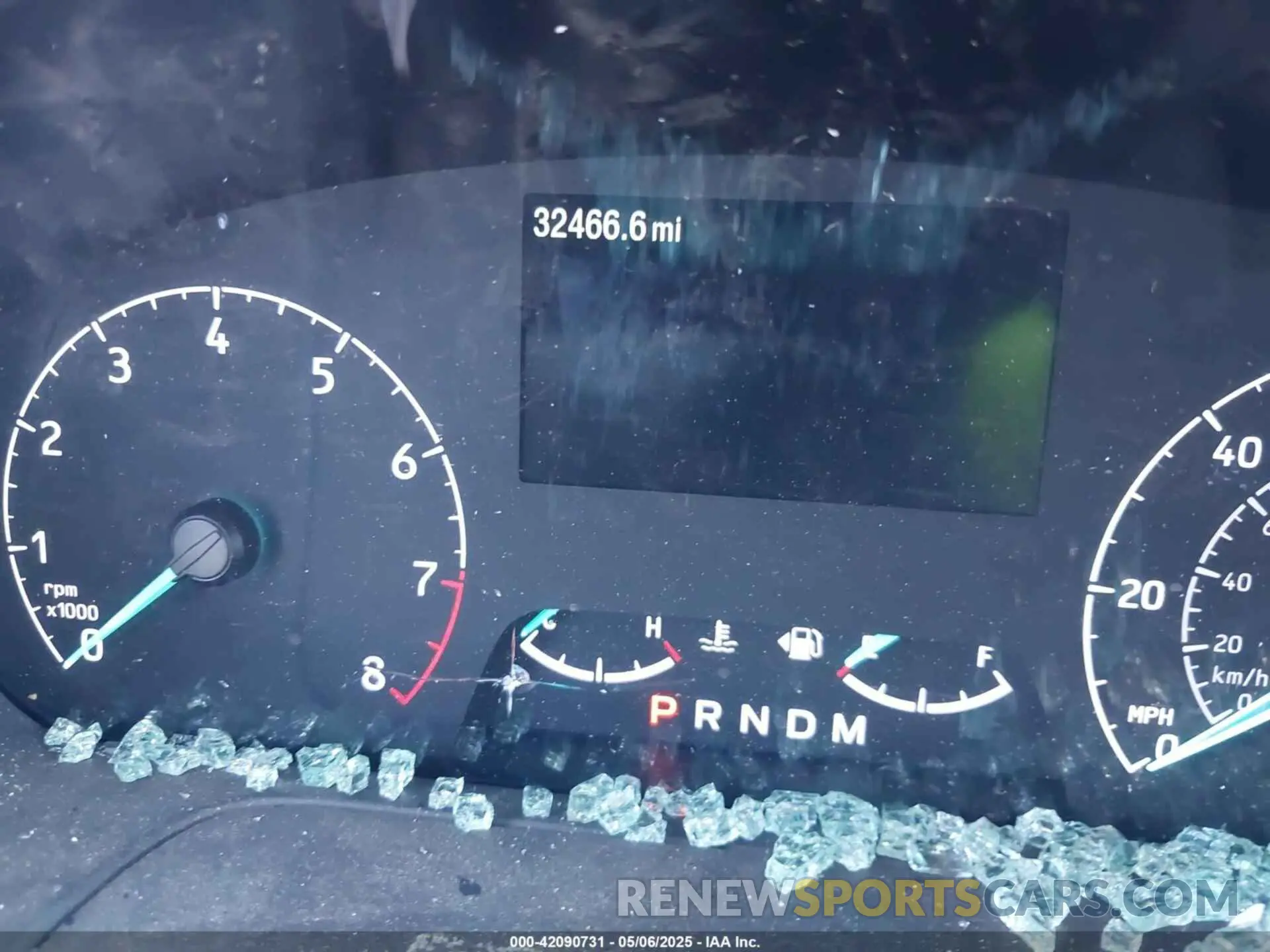 7 Photograph of a damaged car 1FTYE2Y82NKA36083 FORD TRANSIT-150 2022
