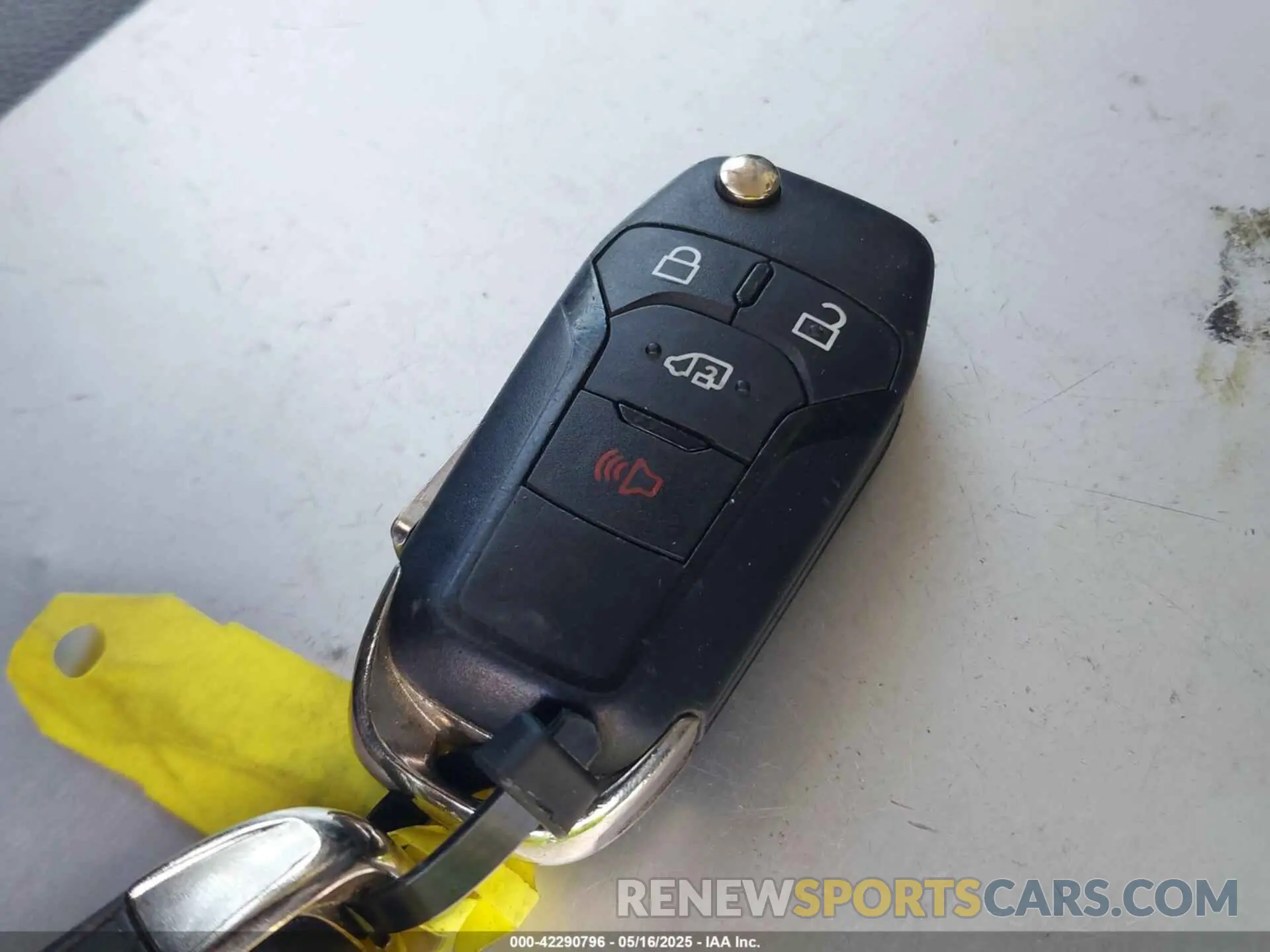 11 Photograph of a damaged car 1FTYE1C86PKA17525 FORD TRANSIT-150 2023