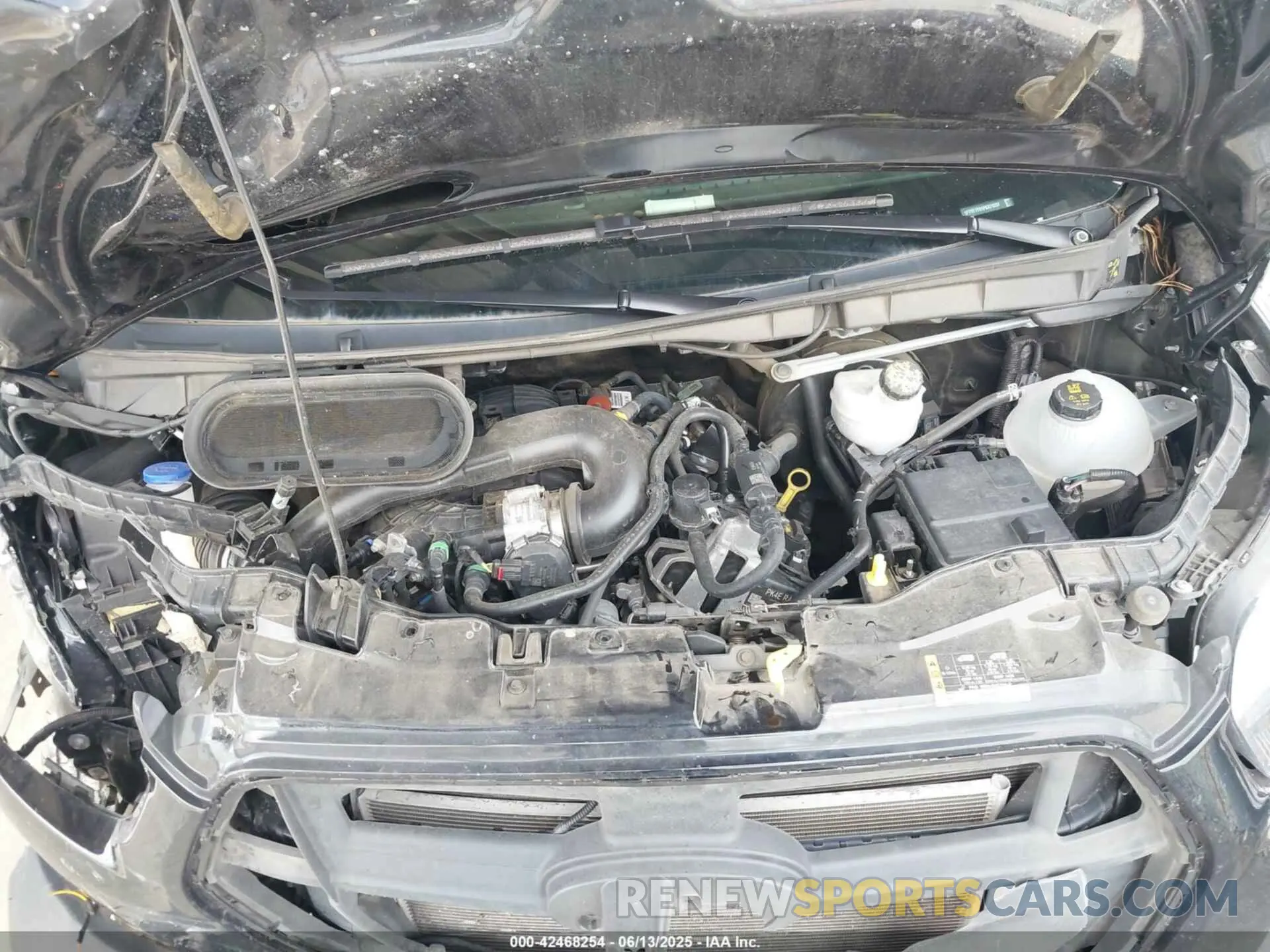 10 Photograph of a damaged car 1FTYE1Y81PKA71257 FORD TRANSIT-150 2023