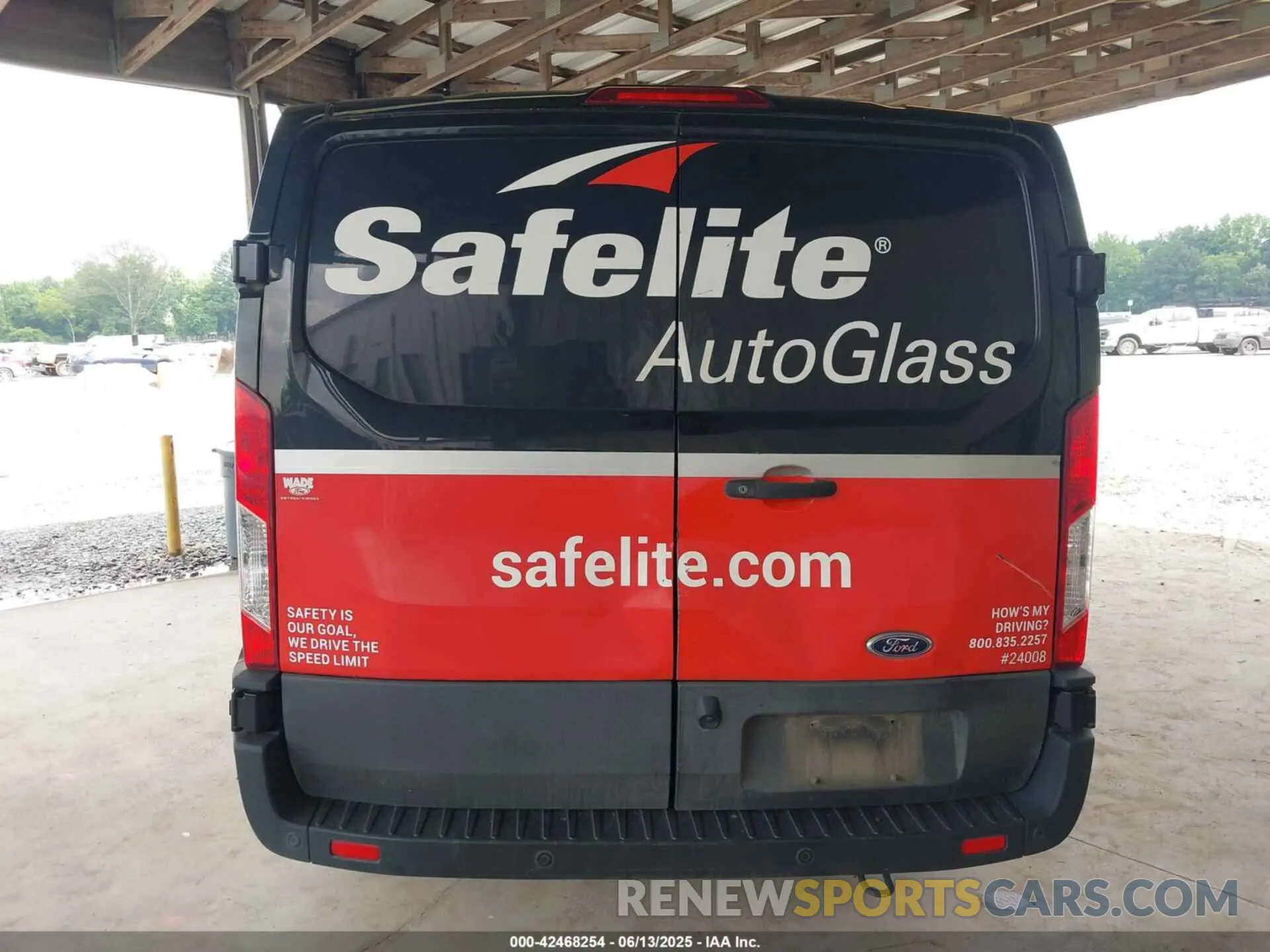 16 Photograph of a damaged car 1FTYE1Y81PKA71257 FORD TRANSIT-150 2023