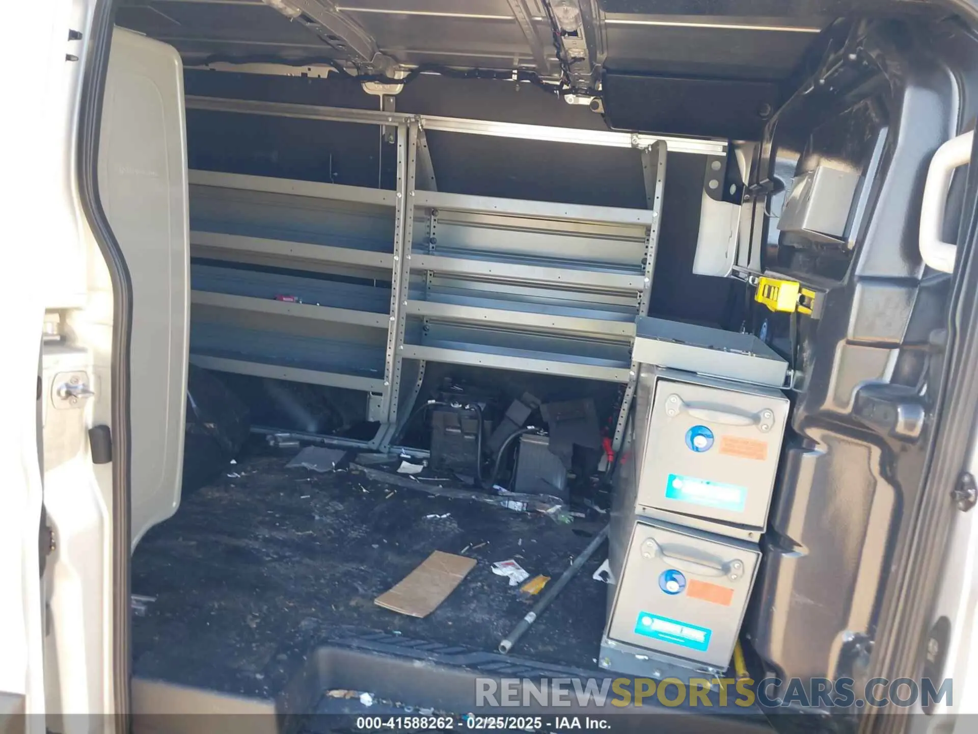 8 Photograph of a damaged car 1FTYE1Y85PKB94625 FORD TRANSIT-150 2023