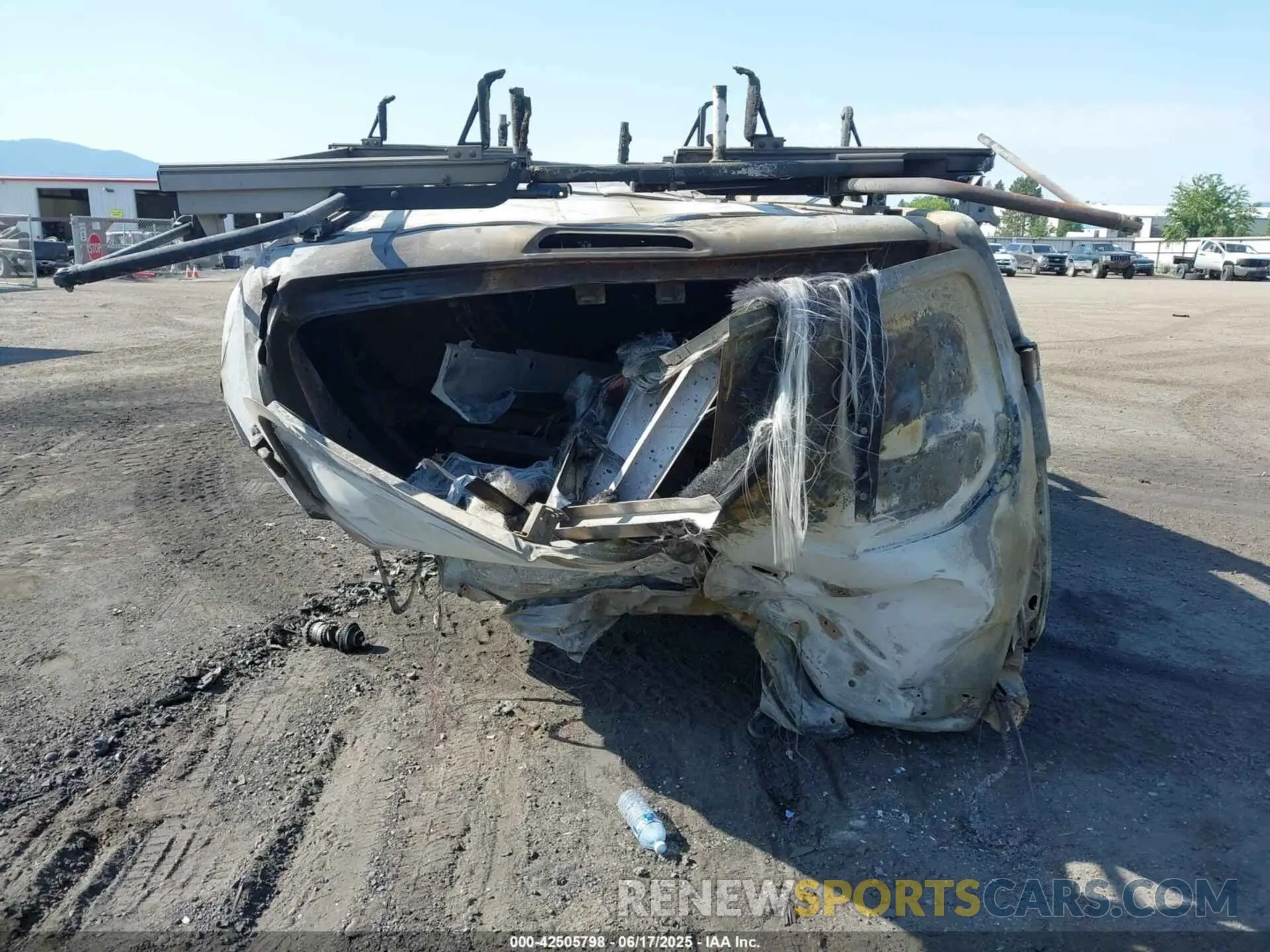 15 Photograph of a damaged car 1FTYE2Y80PKA16580 FORD TRANSIT-150 2023