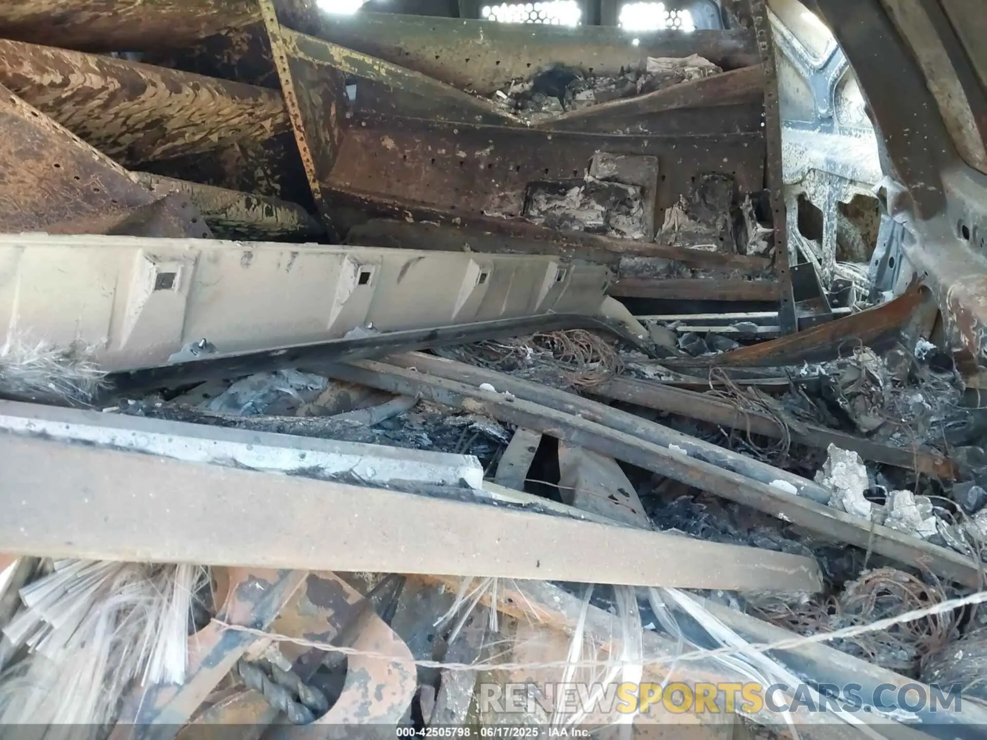 8 Photograph of a damaged car 1FTYE2Y80PKA16580 FORD TRANSIT-150 2023