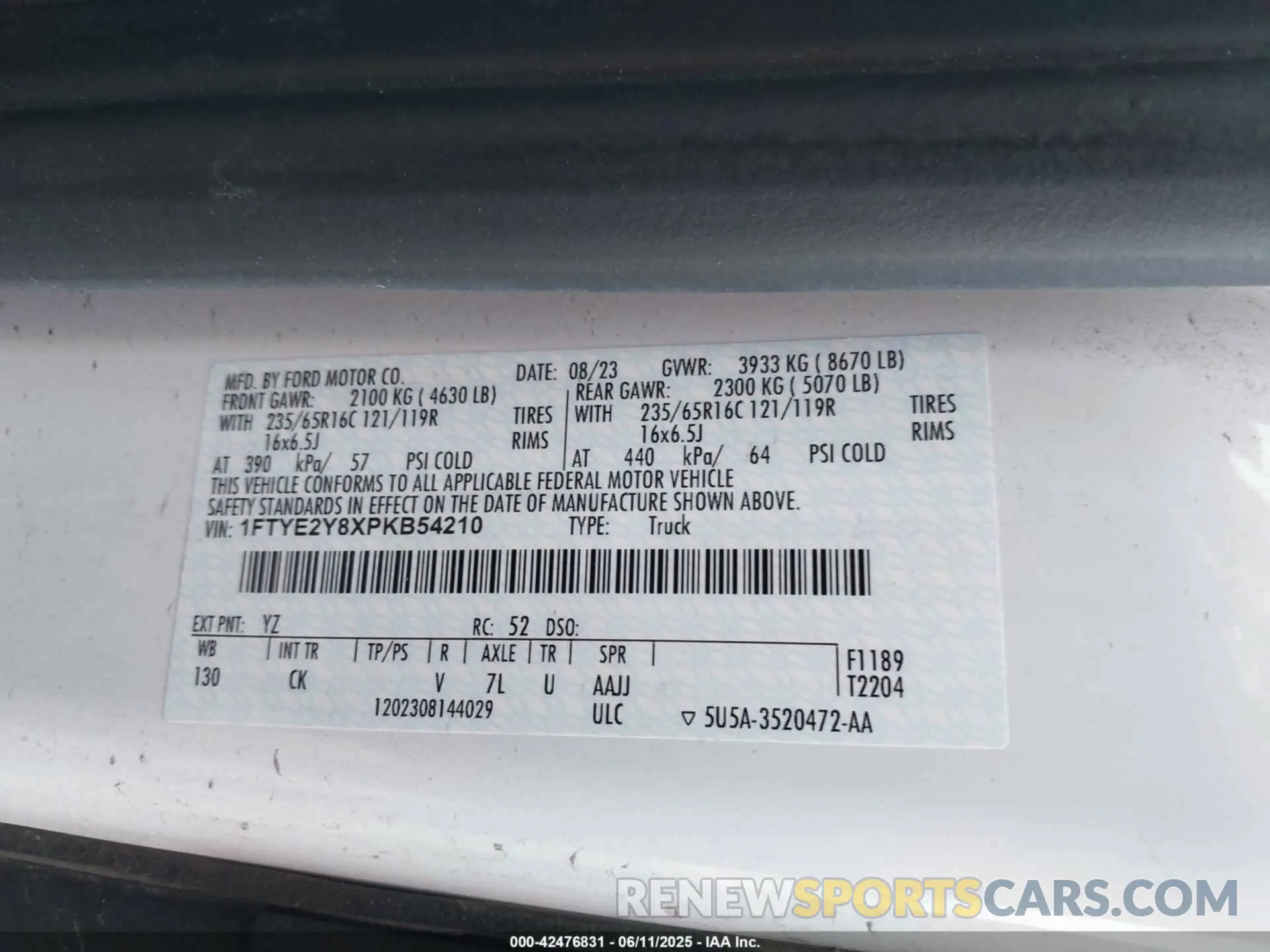 9 Photograph of a damaged car 1FTYE2Y8XPKB54210 FORD TRANSIT-150 2023