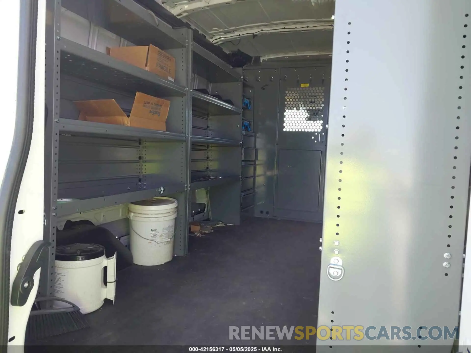3 Photograph of a damaged car 1FTYE1C81RKA82799 FORD TRANSIT-150 2024