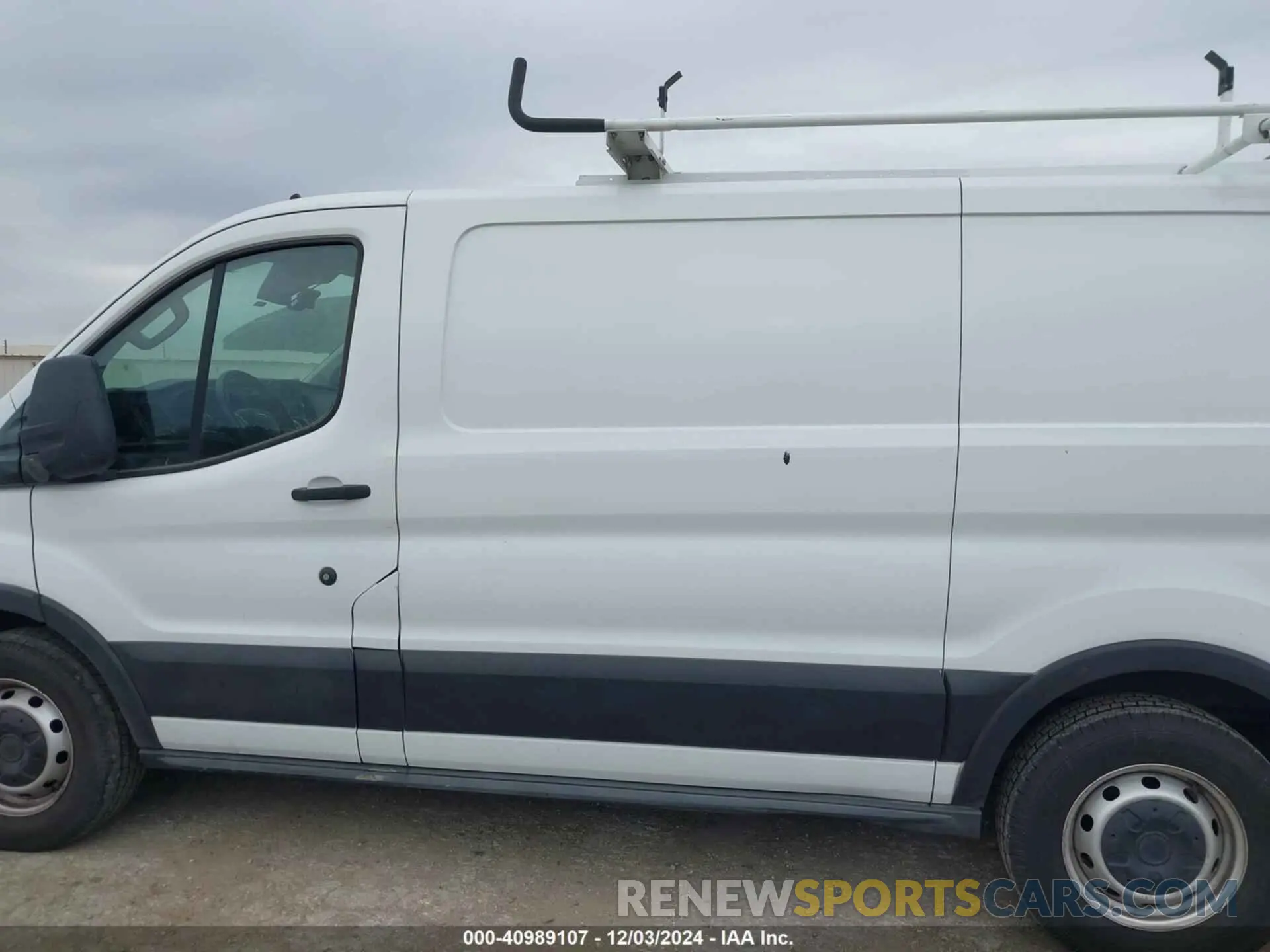 14 Photograph of a damaged car 1FTYE1Y87LKA39598 FORD TRANSIT-150 CARGO VAN 2020