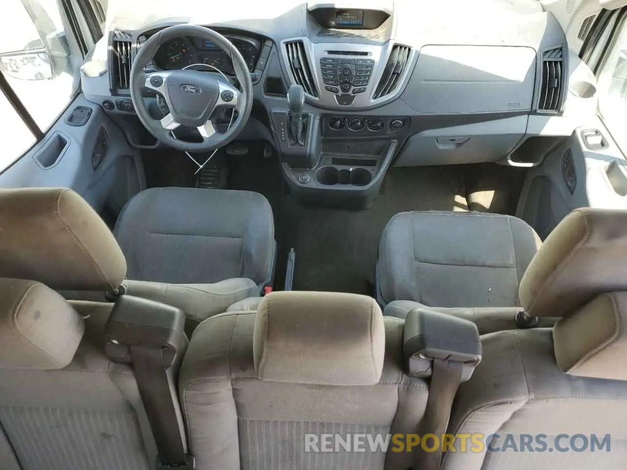8 Photograph of a damaged car 1FBAX2CG0KKA94381 FORD TRANSIT 2019