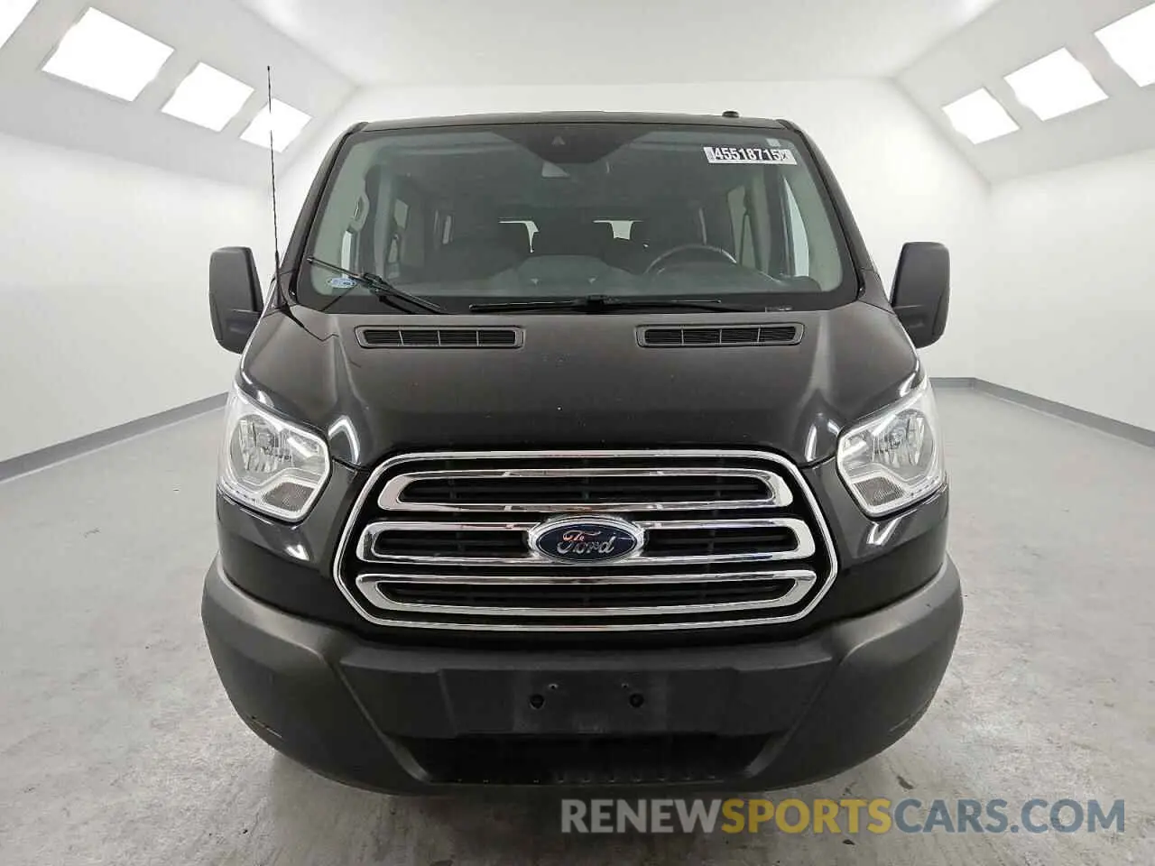 5 Photograph of a damaged car 1FBZX2YG1KKA76533 FORD TRANSIT 2019