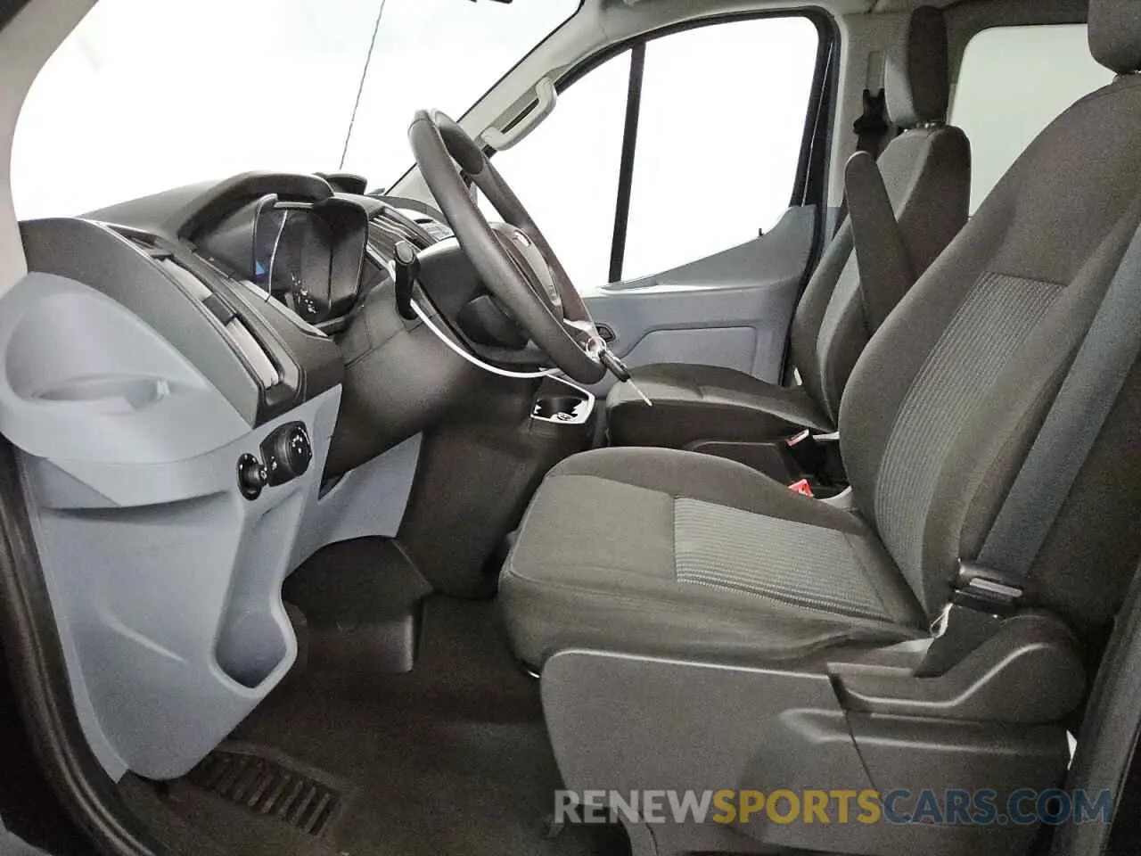 7 Photograph of a damaged car 1FBZX2YG1KKA76533 FORD TRANSIT 2019