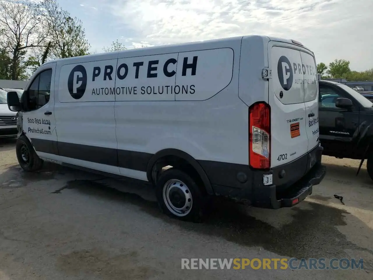 2 Photograph of a damaged car 1FBZX2YG1KKB55622 FORD TRANSIT 2019