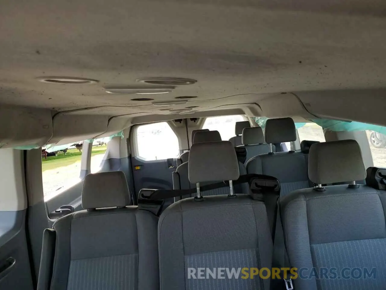 10 Photograph of a damaged car 1FBZX2ZM1KKA31922 FORD TRANSIT 2019