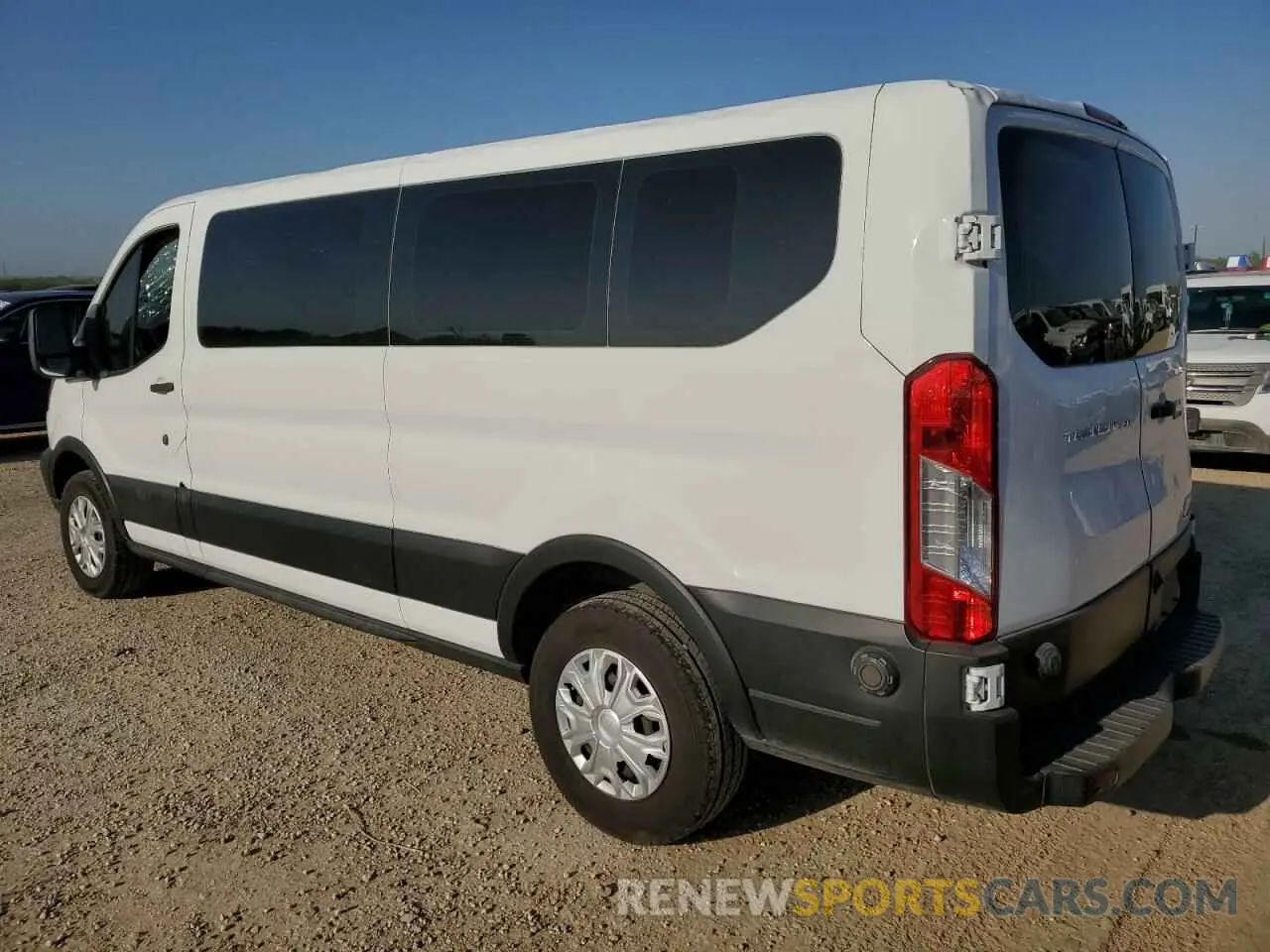 2 Photograph of a damaged car 1FBZX2ZM1KKB25105 FORD TRANSIT 2019