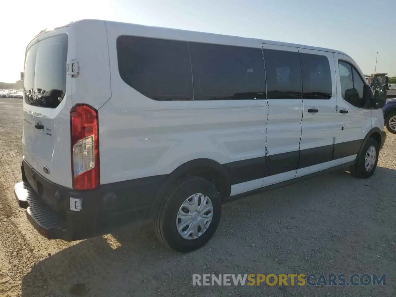 3 Photograph of a damaged car 1FBZX2ZM1KKB25105 FORD TRANSIT 2019