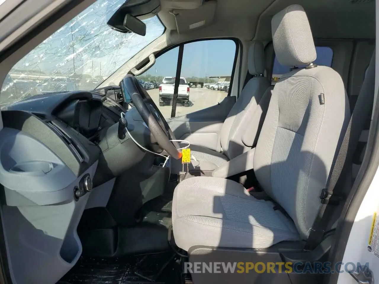 7 Photograph of a damaged car 1FBZX2ZM1KKB25105 FORD TRANSIT 2019