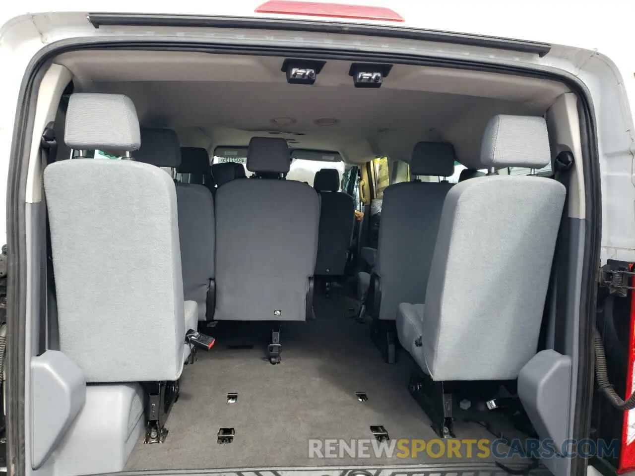 11 Photograph of a damaged car 1FBZX2ZM4KKB24336 FORD TRANSIT 2019