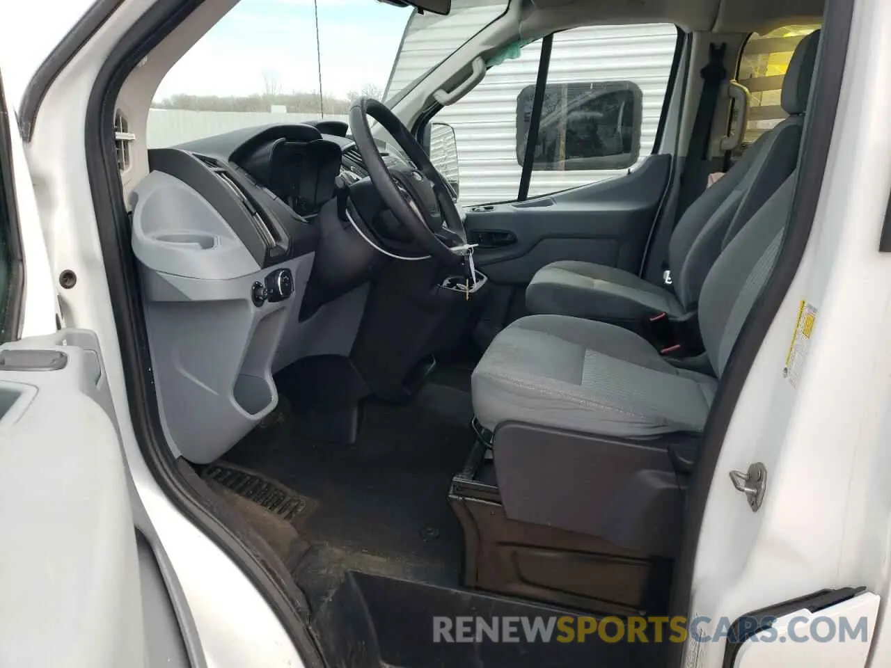 7 Photograph of a damaged car 1FBZX2ZM4KKB24336 FORD TRANSIT 2019
