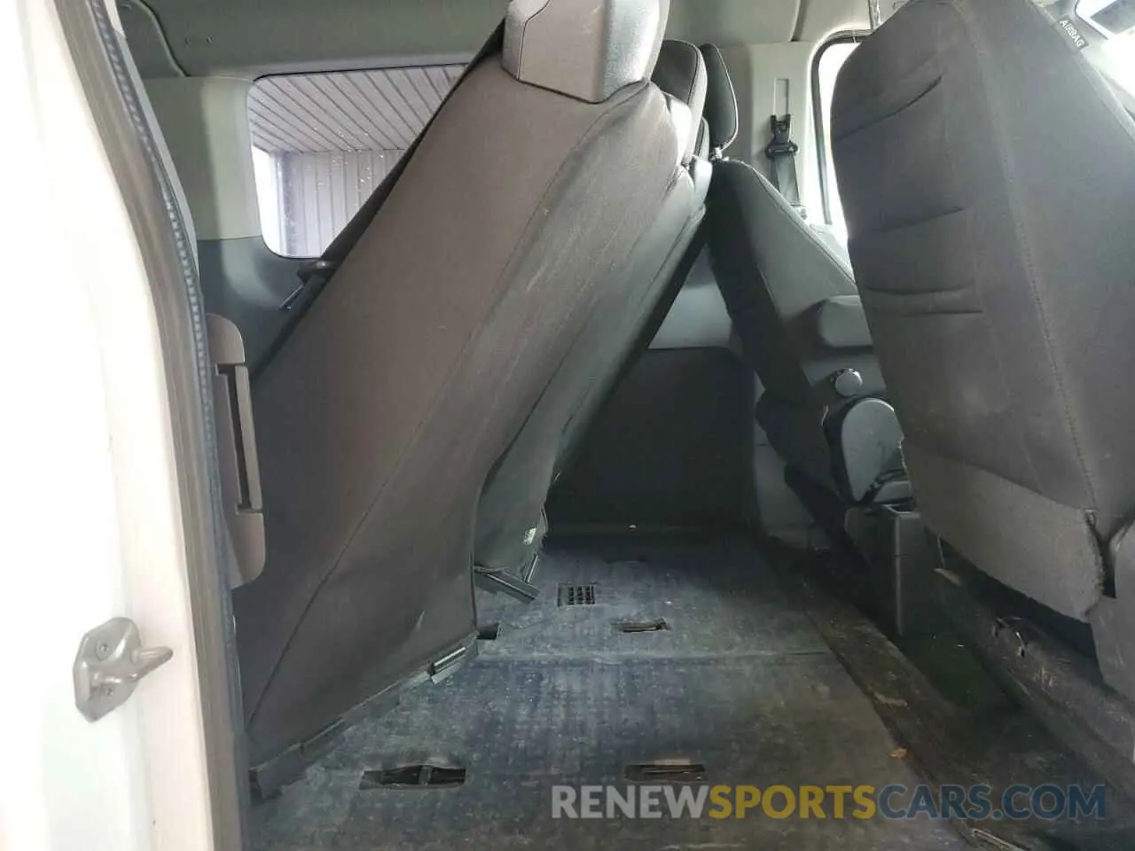 11 Photograph of a damaged car 1FBZX2ZM6KKA60154 FORD TRANSIT 2019