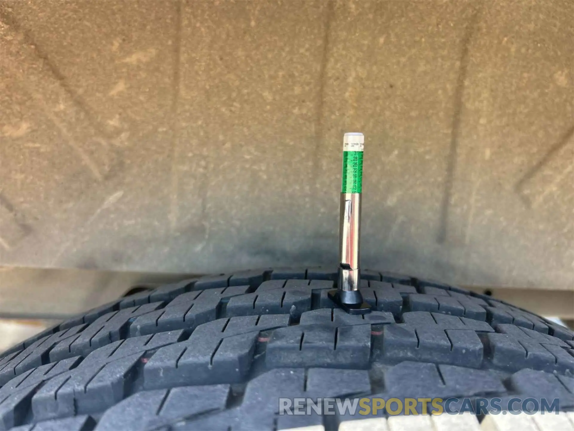 16 Photograph of a damaged car 1FTBW3UMXKKA82784 FORD TRANSIT 2019
