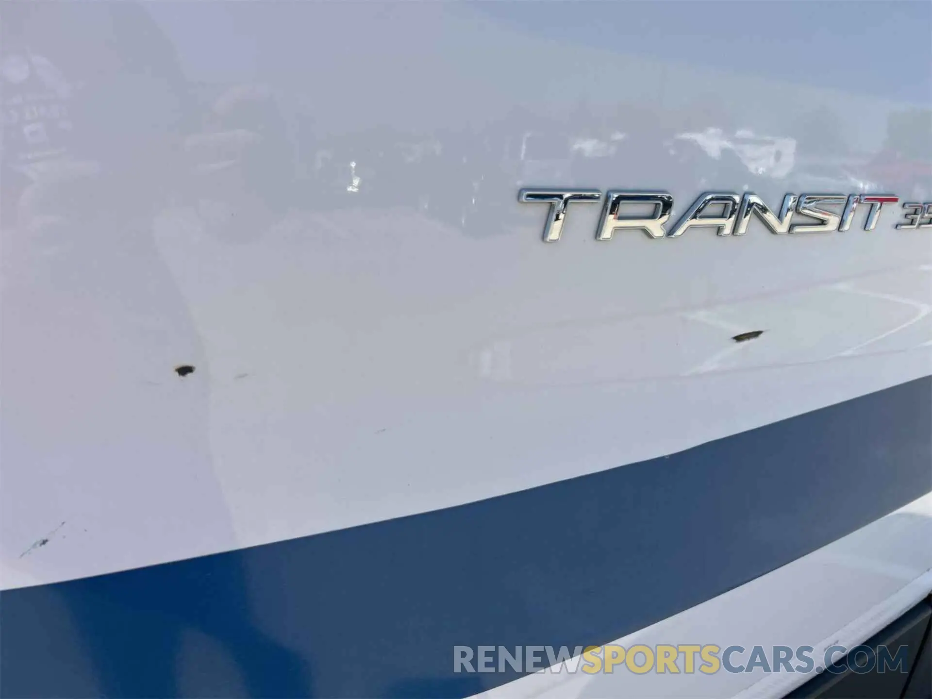 3 Photograph of a damaged car 1FTBW3UMXKKA82784 FORD TRANSIT 2019