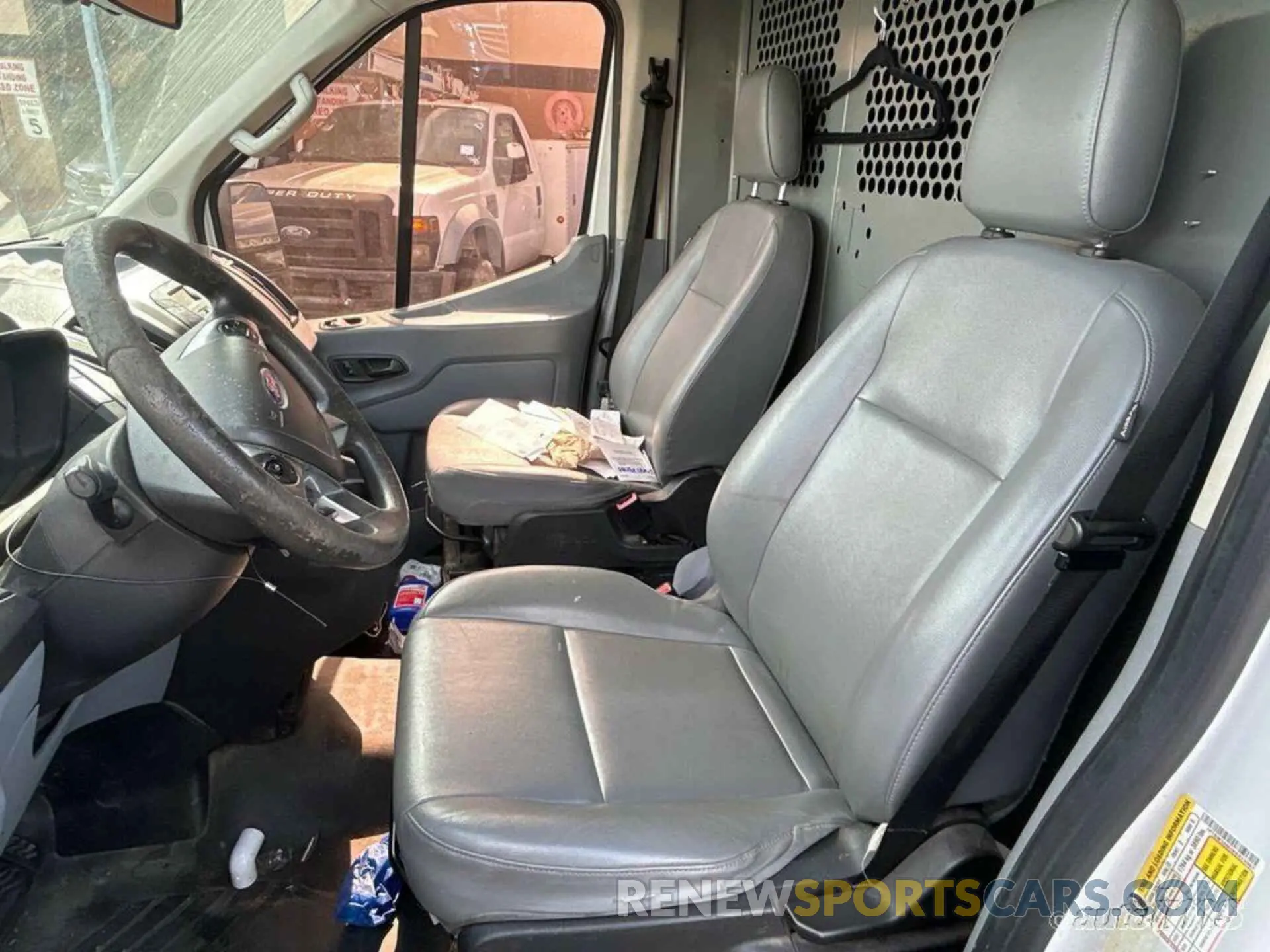 19 Photograph of a damaged car 1FTBW3XM3KKA14967 FORD TRANSIT 2019