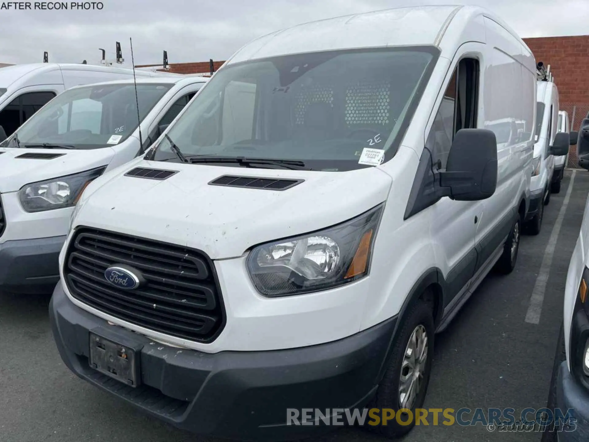 20 Photograph of a damaged car 1FTYE1CM3KKA59656 FORD TRANSIT 2019