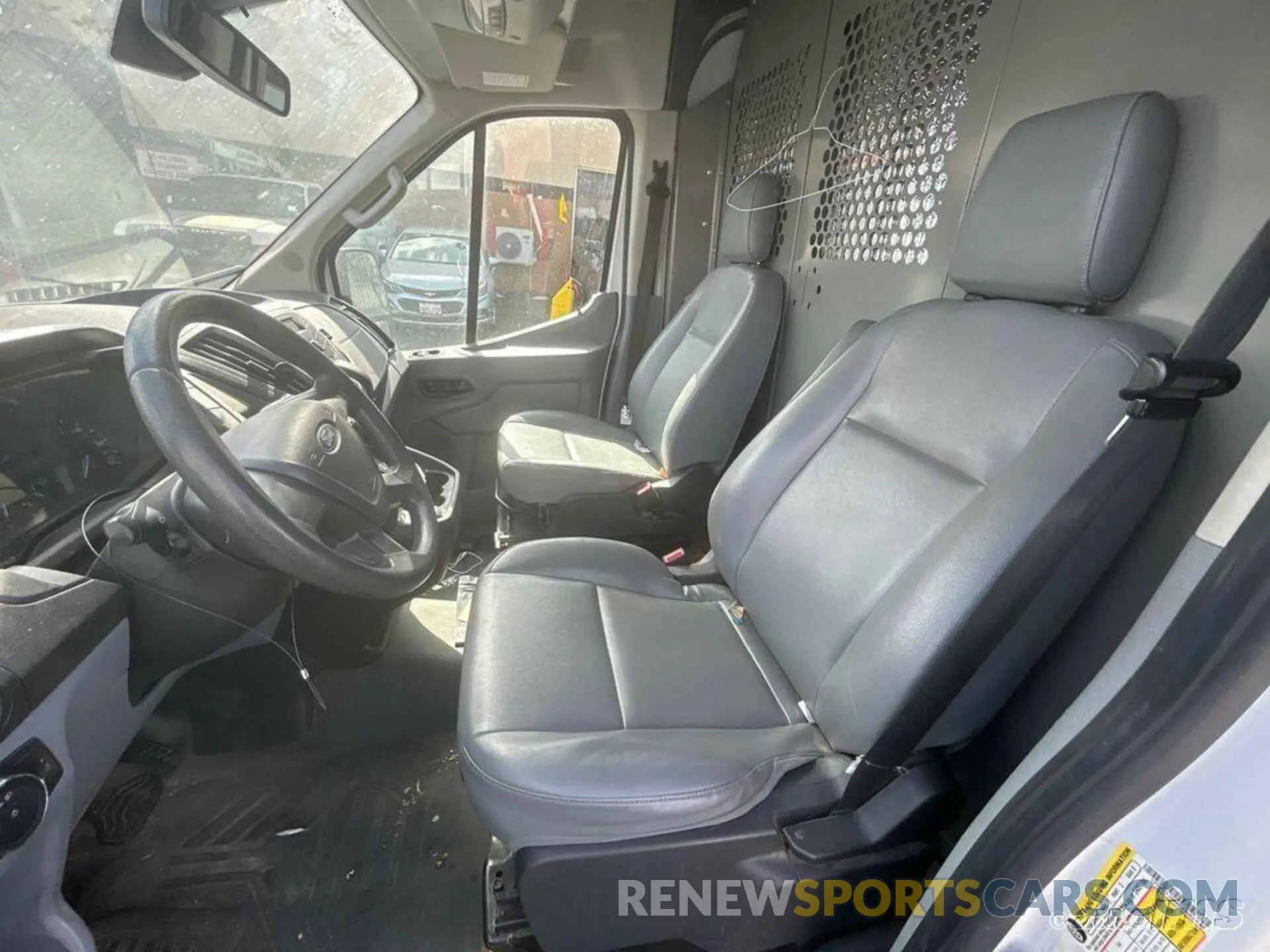 2 Photograph of a damaged car 1FTYE1CM4KKA82234 FORD TRANSIT 2019
