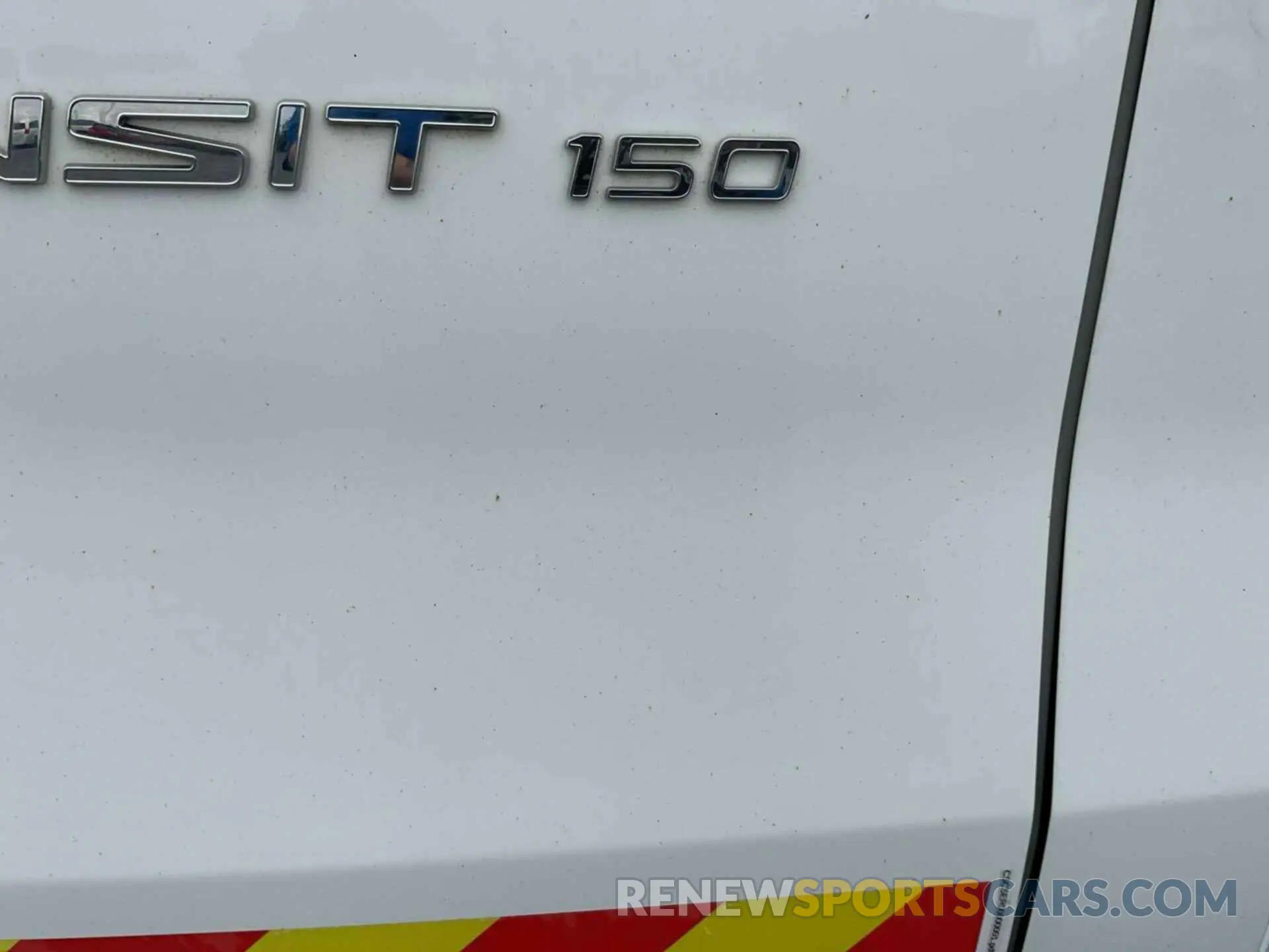 18 Photograph of a damaged car 1FTYE1YM0KKB28294 FORD TRANSIT 2019