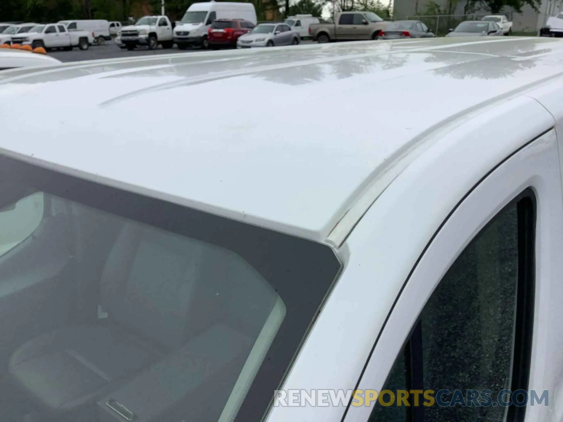 3 Photograph of a damaged car 1FTYE1YM0KKB28294 FORD TRANSIT 2019