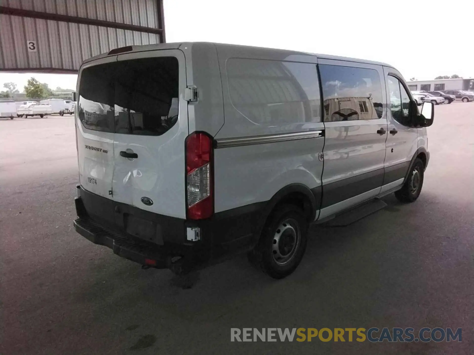 1 Photograph of a damaged car 1FTYE1YM1KKB28322 FORD TRANSIT 2019