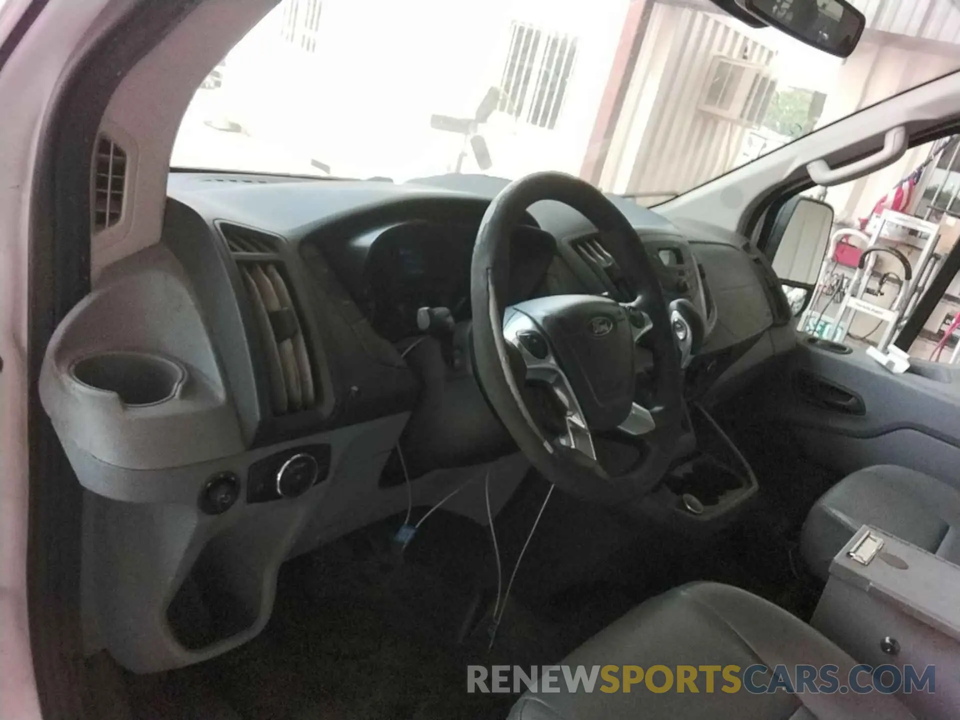 14 Photograph of a damaged car 1FTYE1YM1KKB28322 FORD TRANSIT 2019
