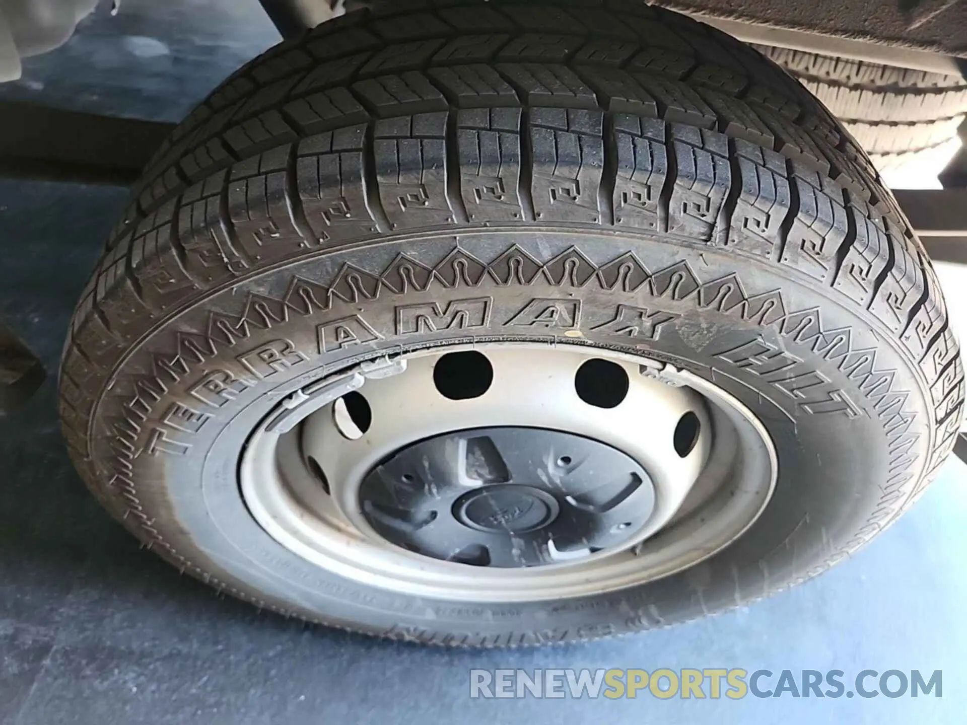 1 Photograph of a damaged car 1FTYE1YM2KKB28328 FORD TRANSIT 2019