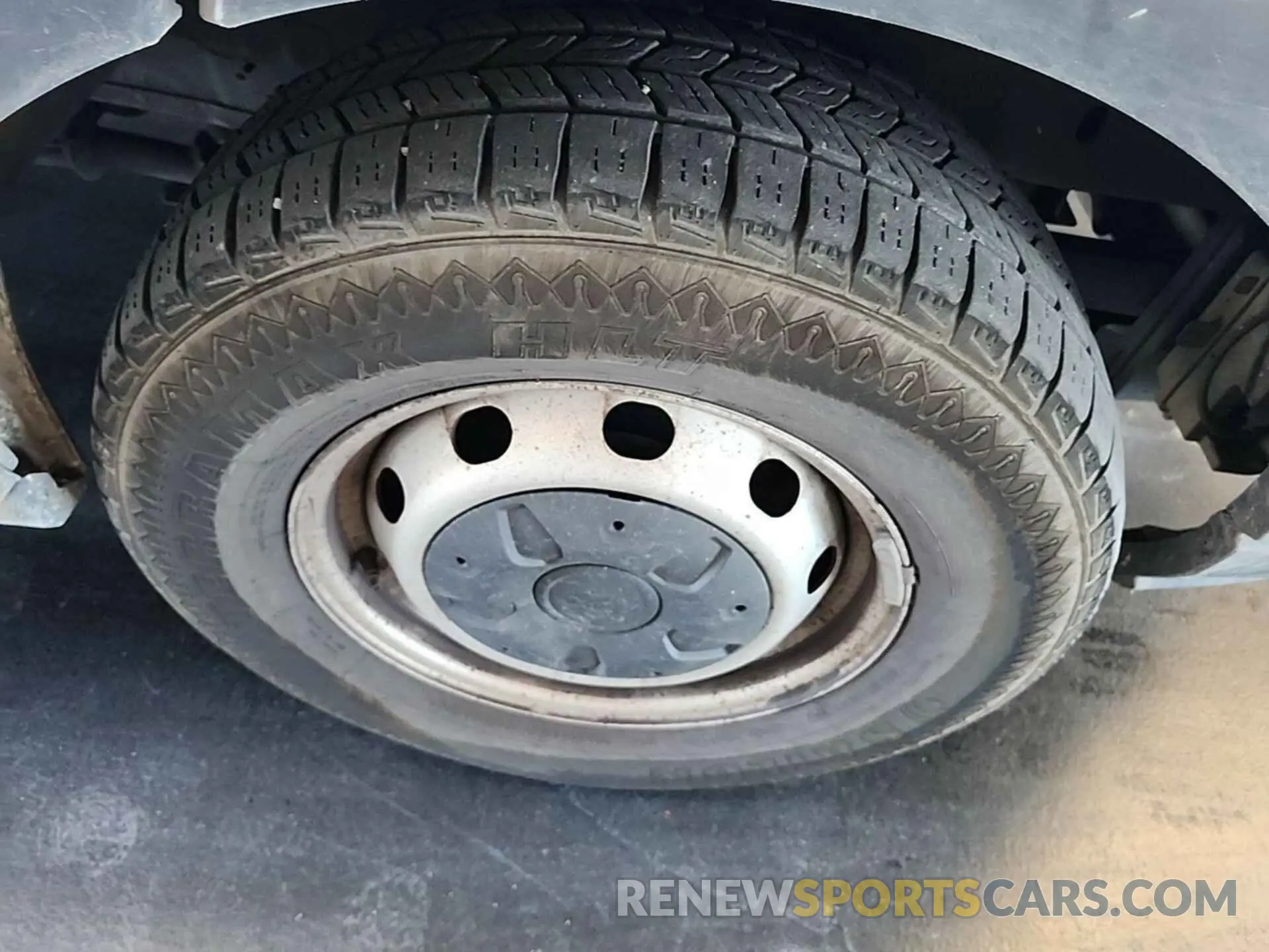 11 Photograph of a damaged car 1FTYE1YM2KKB28328 FORD TRANSIT 2019