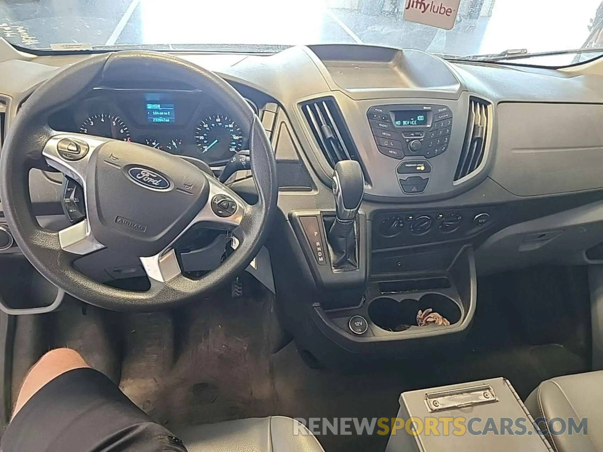 6 Photograph of a damaged car 1FTYE1YM2KKB28328 FORD TRANSIT 2019