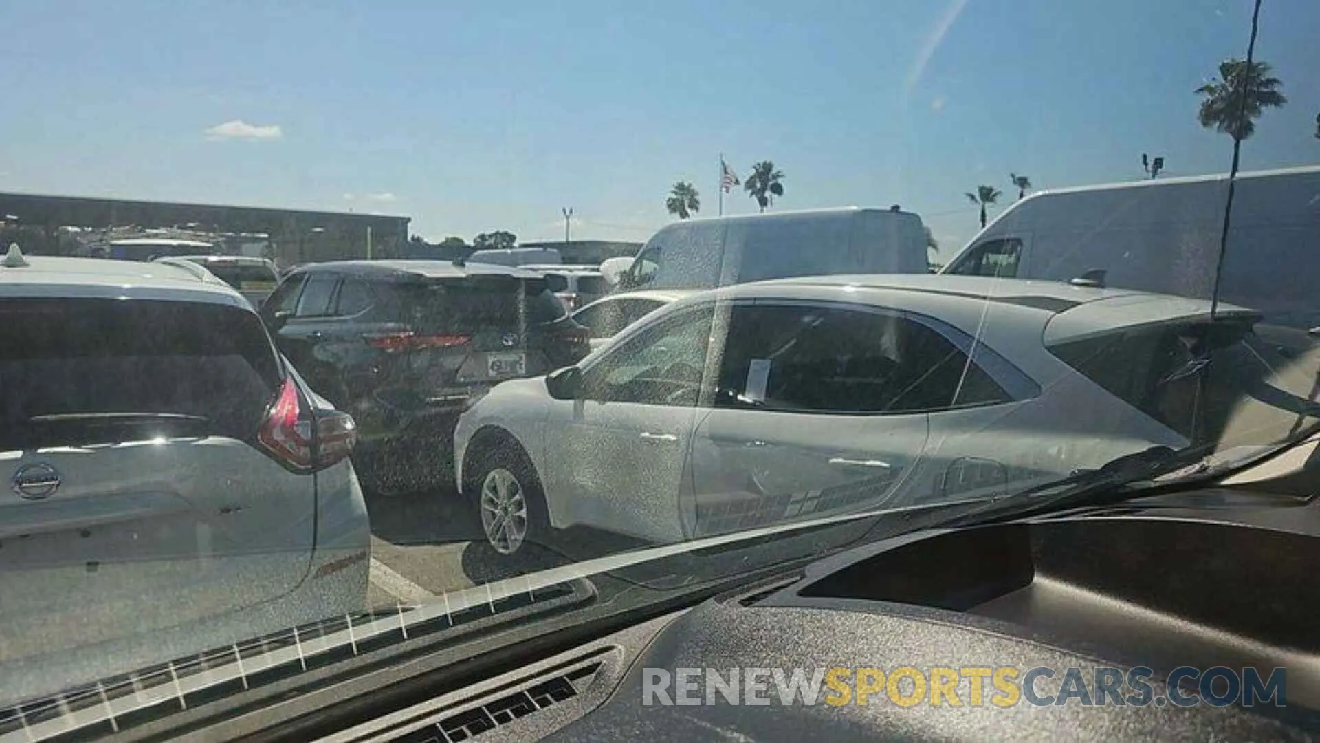11 Photograph of a damaged car 1FTYE1YM2KKB31911 FORD TRANSIT 2019
