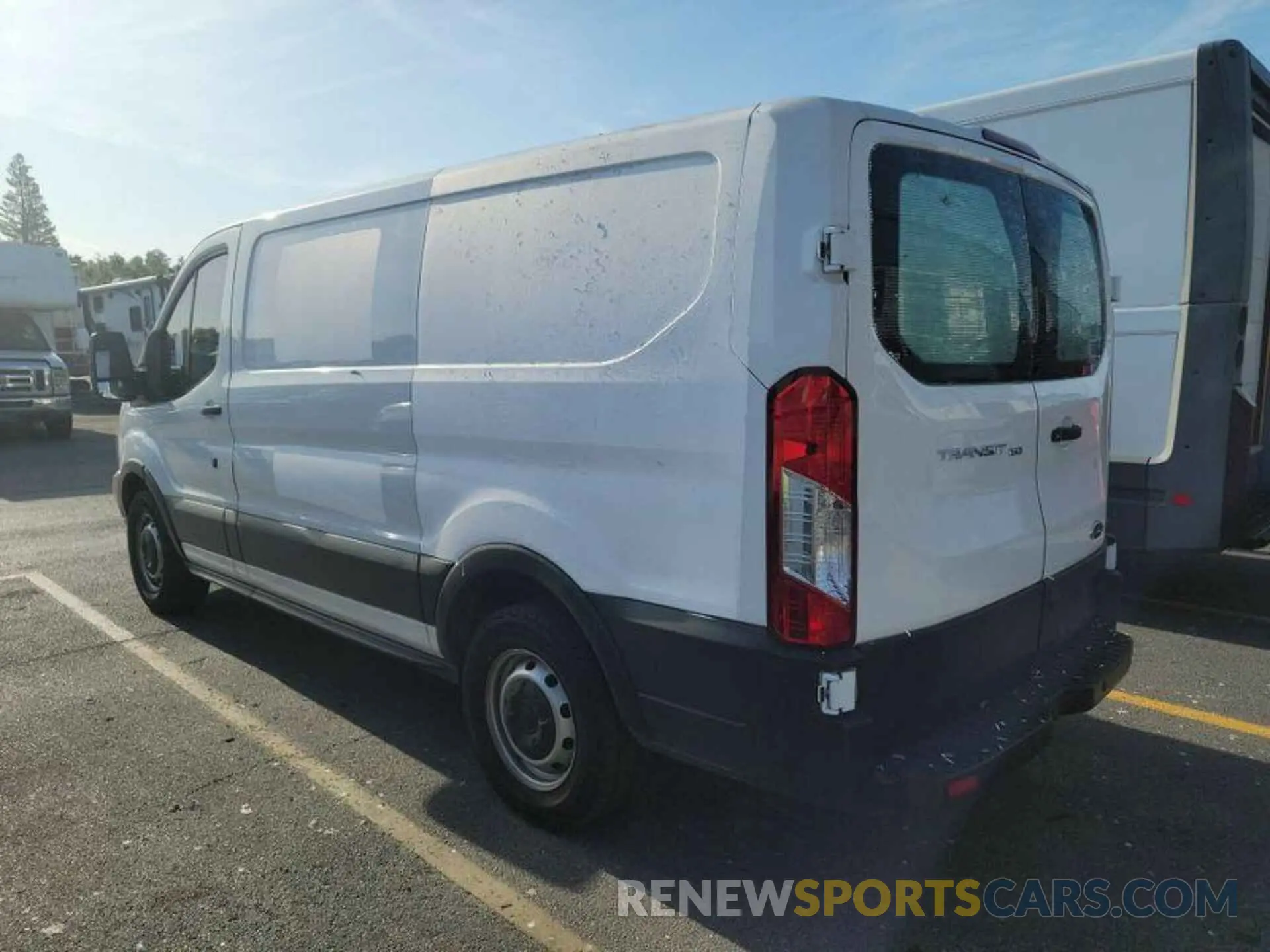 22 Photograph of a damaged car 1FTYE1YM2KKB31911 FORD TRANSIT 2019