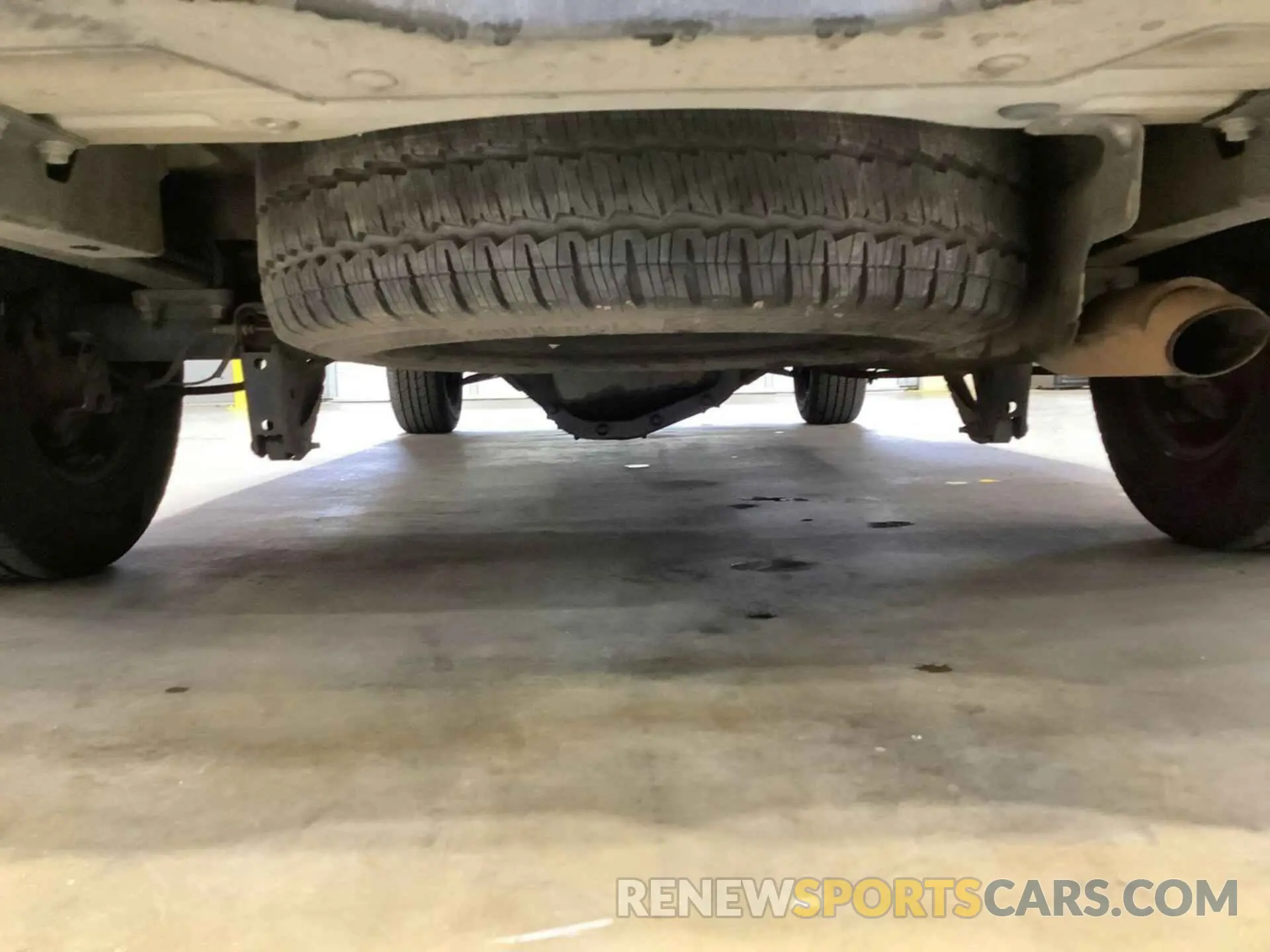 30 Photograph of a damaged car 1FTYE1YM3KKB28290 FORD TRANSIT 2019
