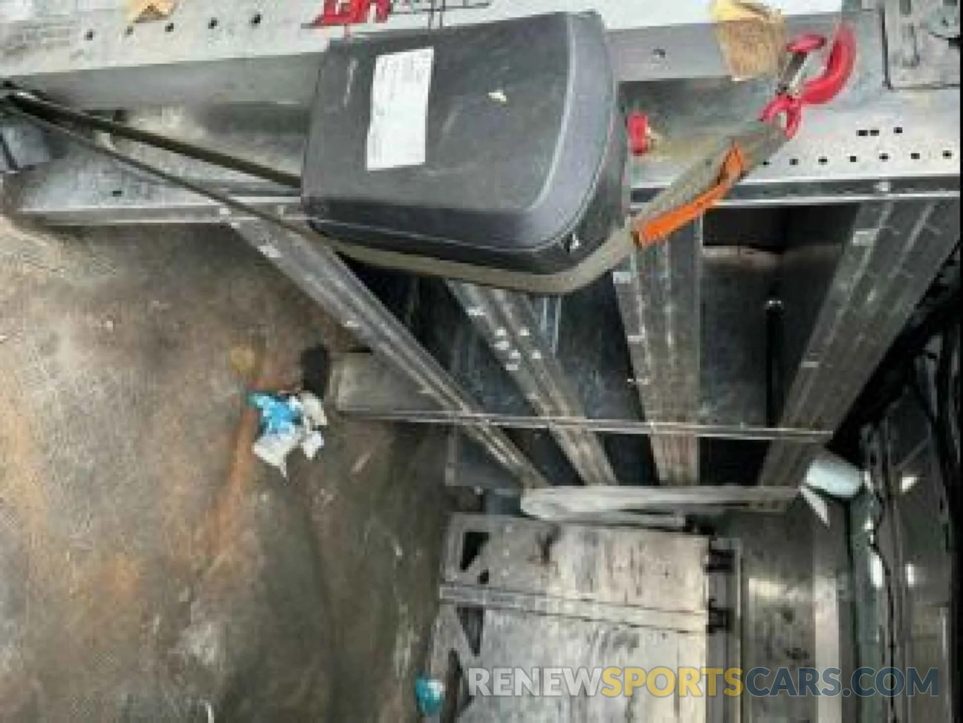 28 Photograph of a damaged car 1FTYE1YM4KKA38033 FORD TRANSIT 2019