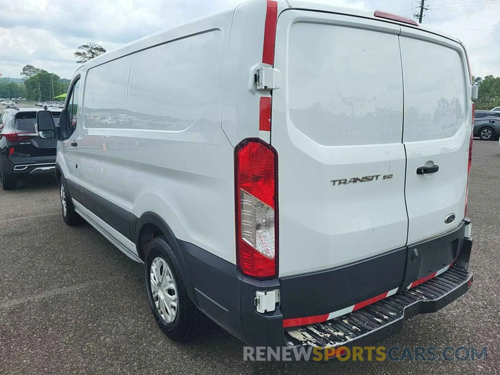 7 Photograph of a damaged car 1FTYE1YM4KKA38033 FORD TRANSIT 2019