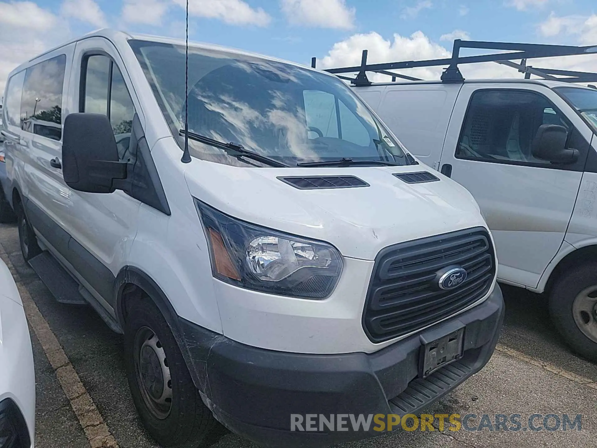 12 Photograph of a damaged car 1FTYE1YM4KKB31957 FORD TRANSIT 2019