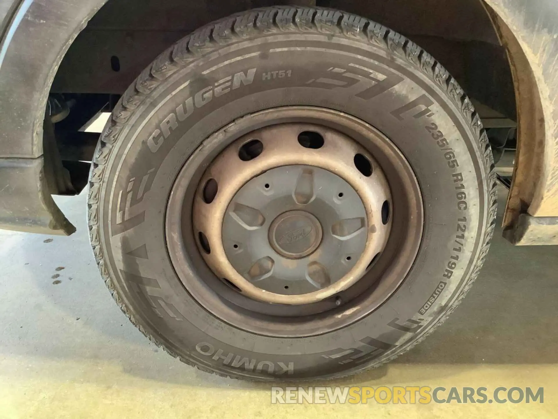 7 Photograph of a damaged car 1FTYE1YM5KKB28291 FORD TRANSIT 2019