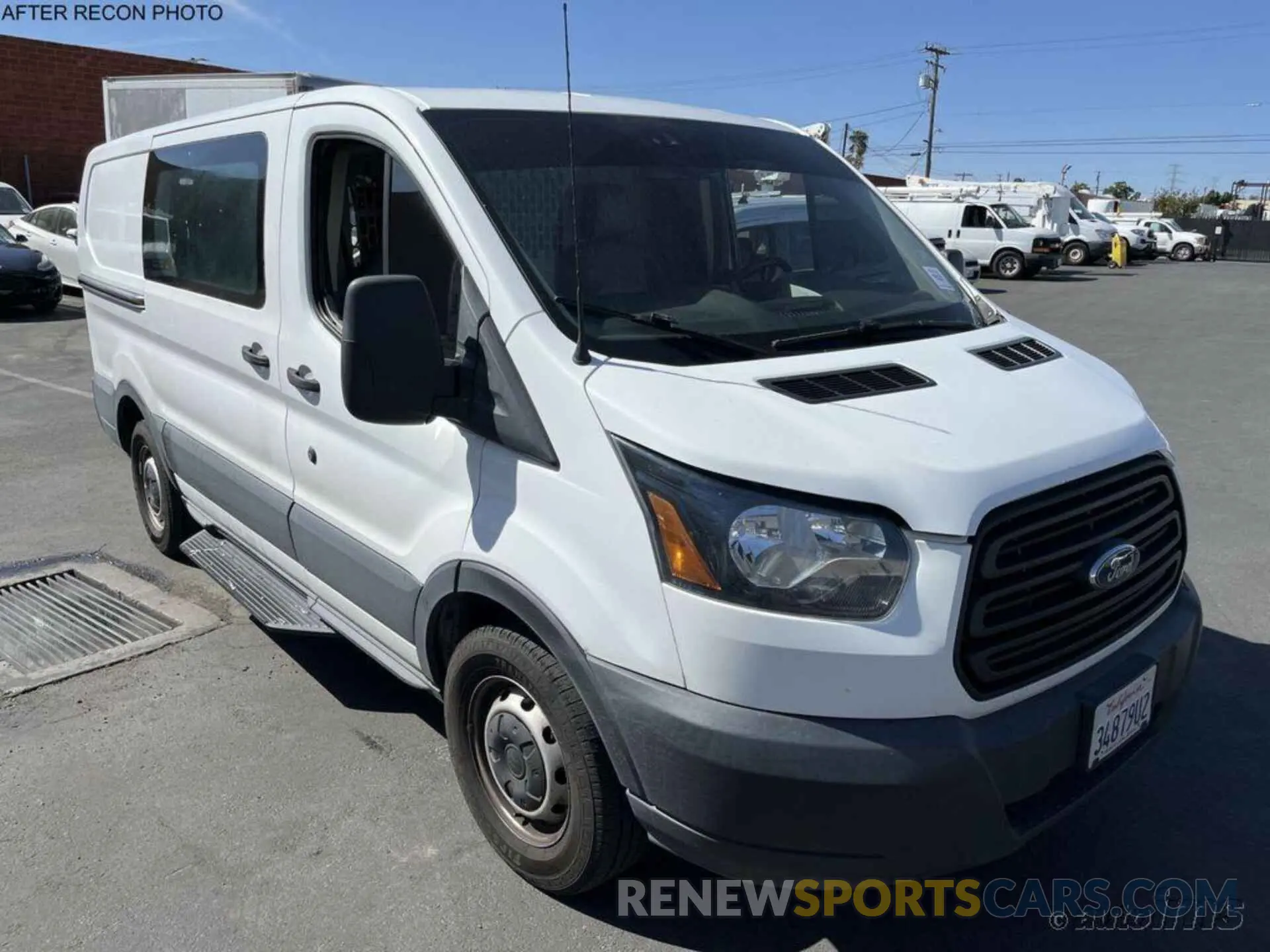 3 Photograph of a damaged car 1FTYE1YM5KKB40179 FORD TRANSIT 2019