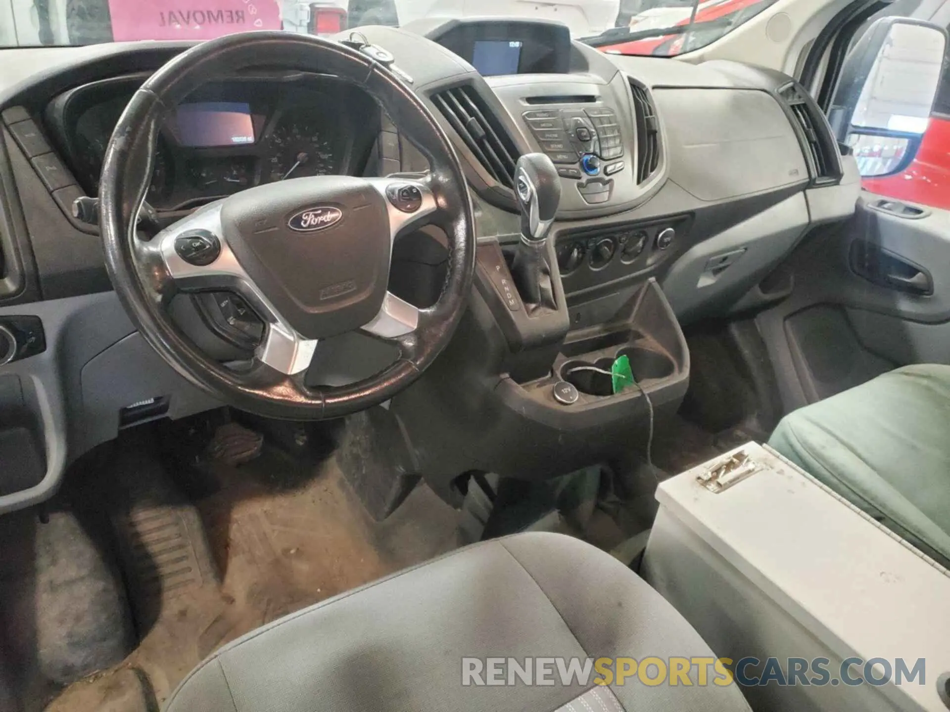 13 Photograph of a damaged car 1FTYE1YM7KKA96914 FORD TRANSIT 2019