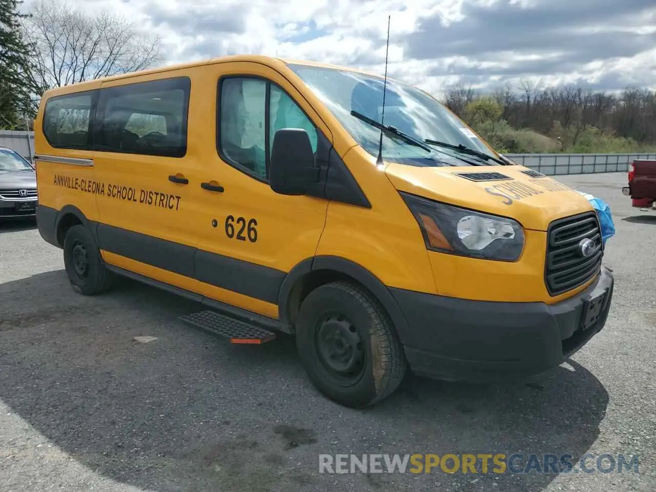 4 Photograph of a damaged car 1FTYE1YM7KKB39390 FORD TRANSIT 2019