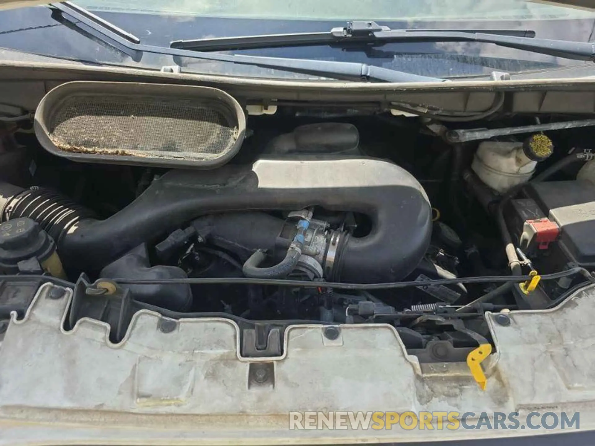 19 Photograph of a damaged car 1FTYE1YM8KKB28303 FORD TRANSIT 2019