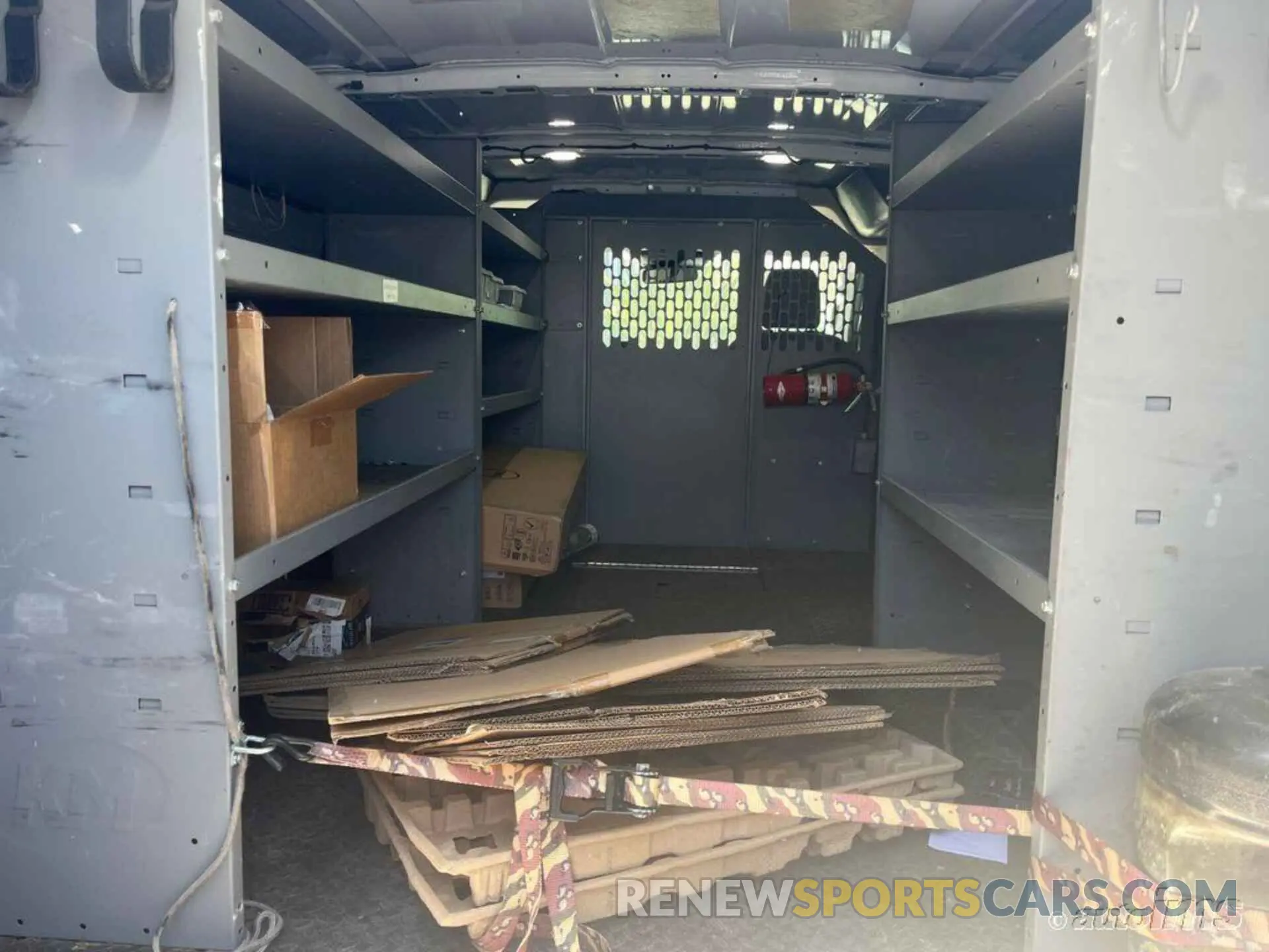 1 Photograph of a damaged car 1FTYE1YM9KKB78160 FORD TRANSIT 2019