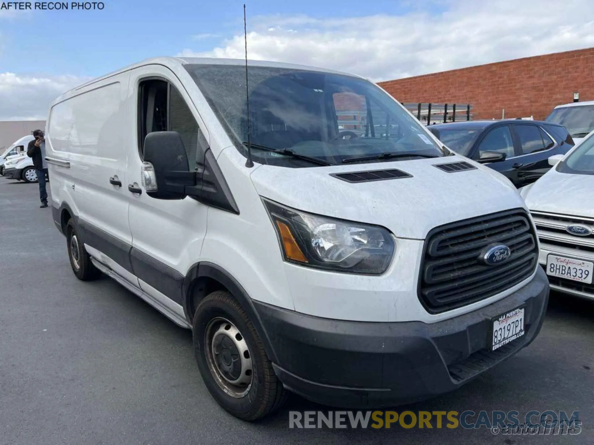7 Photograph of a damaged car 1FTYE1YM9KKB78160 FORD TRANSIT 2019